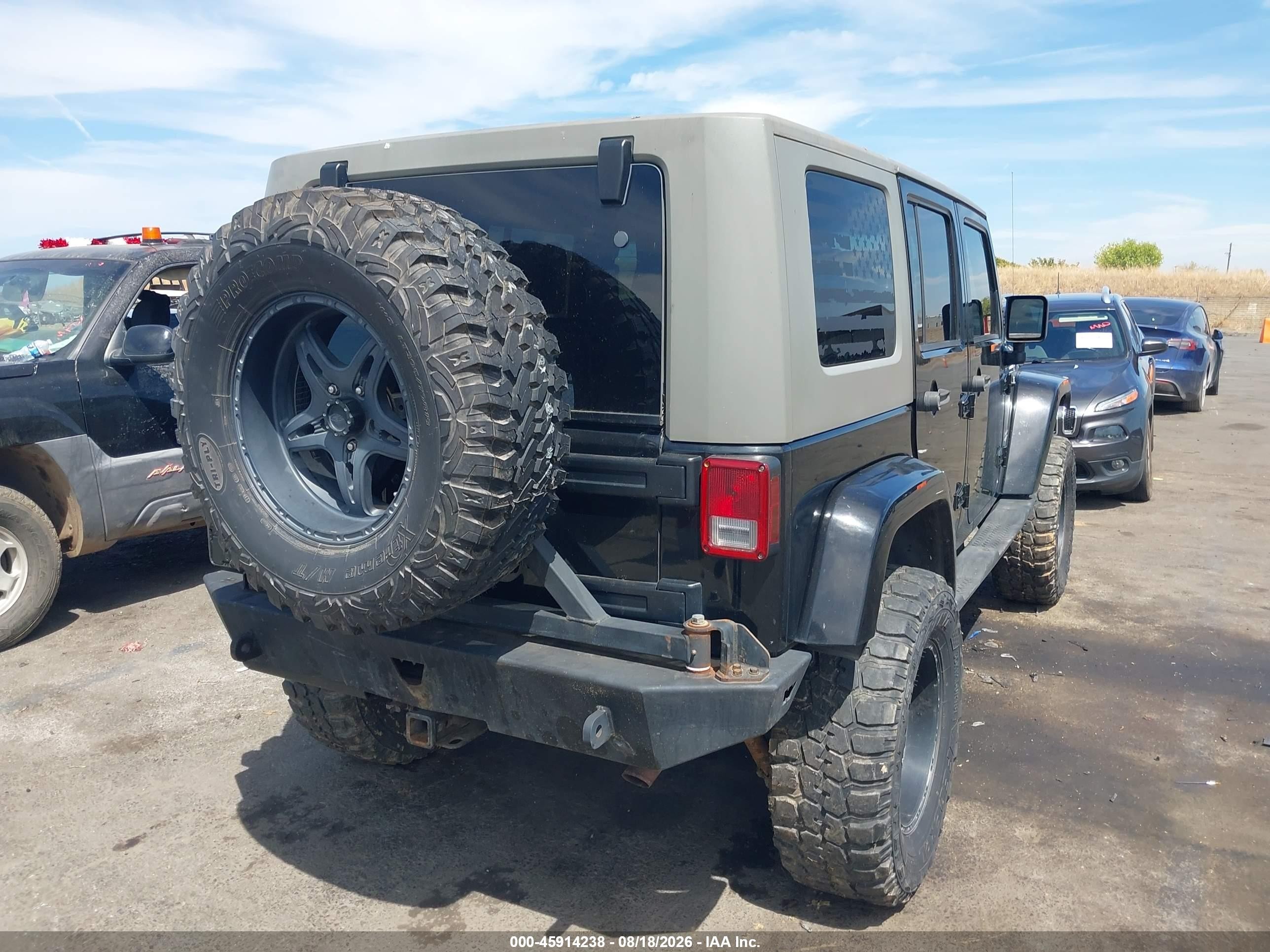 2007 Jeep Wrangler Unlimited Sahara Black vin: 1J8GA59137L216852