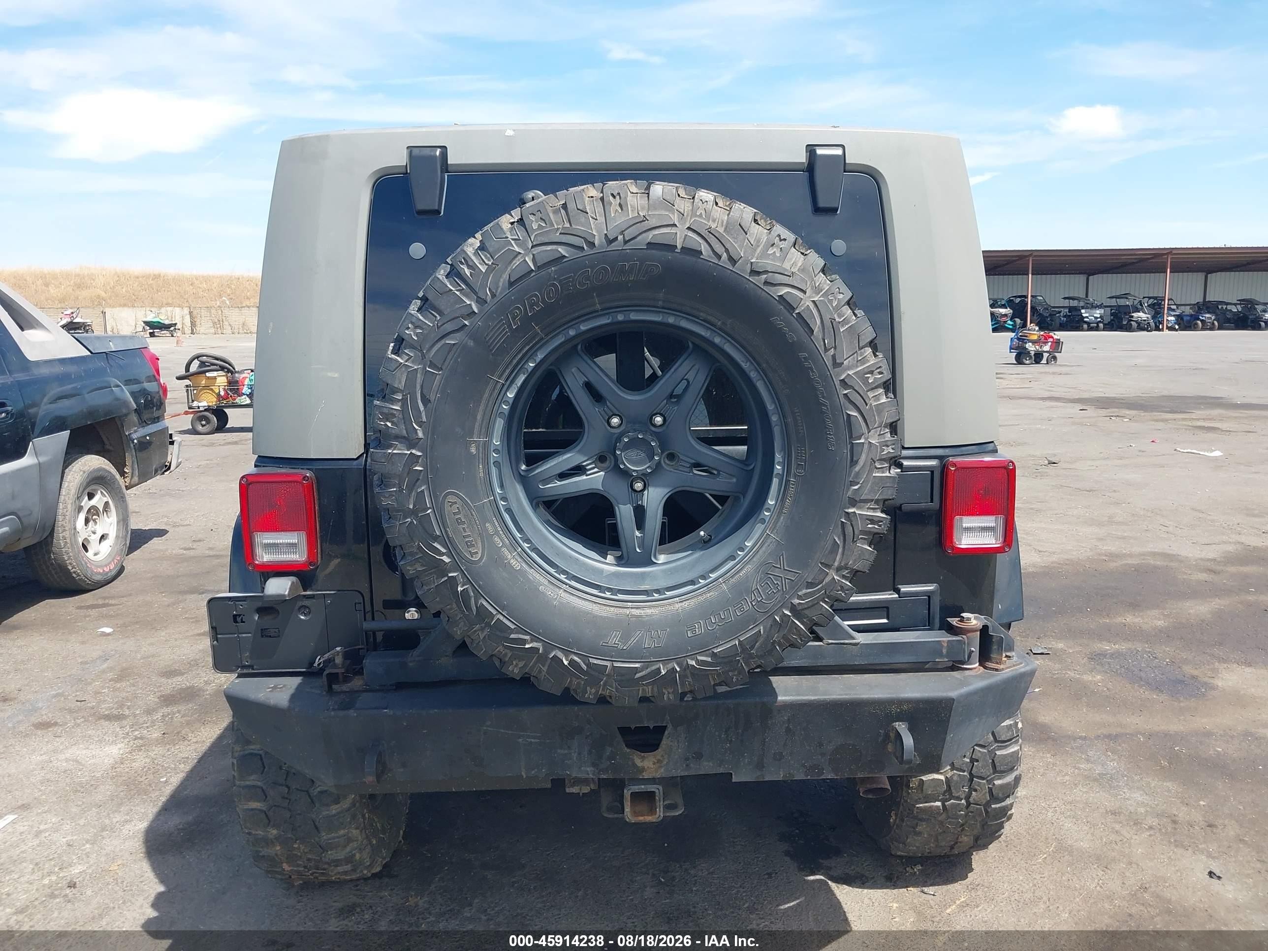 2007 Jeep Wrangler Unlimited Sahara Black vin: 1J8GA59137L216852