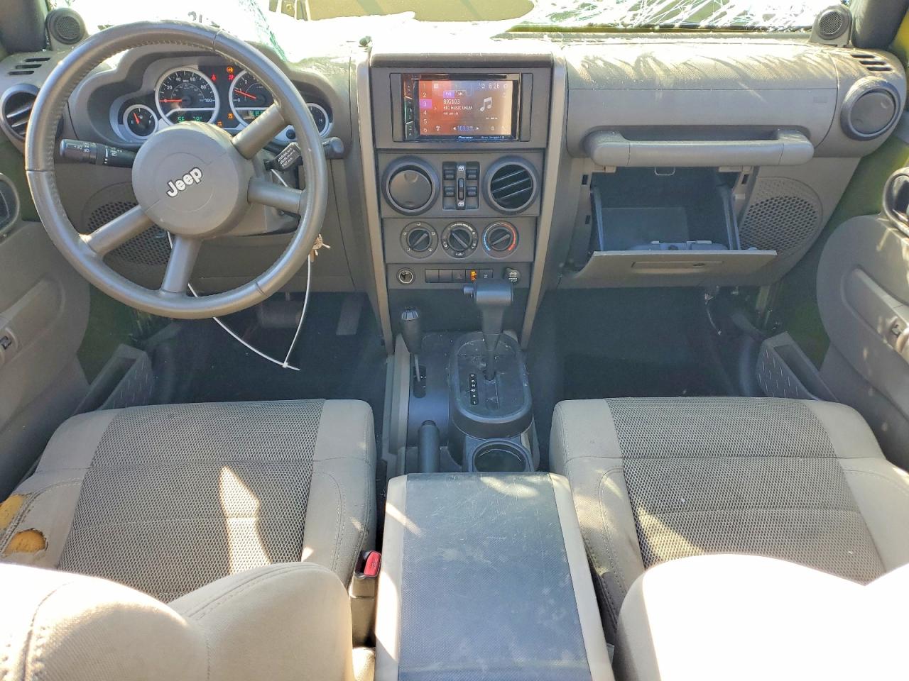 2007 Jeep Wrangler Sahara Green vin: 1J8GA59147L161148