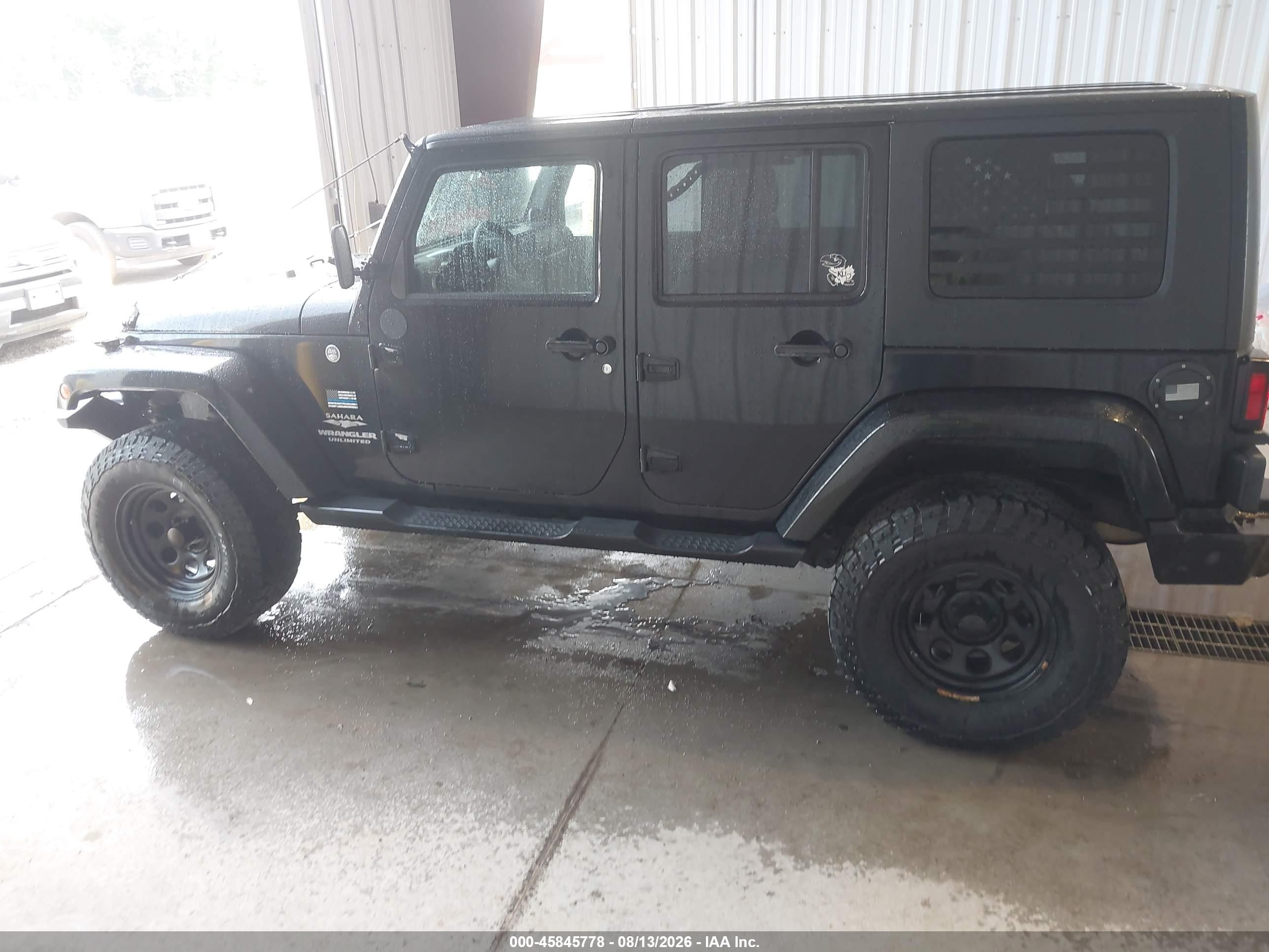 2008 Jeep Wrangler Unlimited Sahara Черный vin: 1J8GA59158L592955