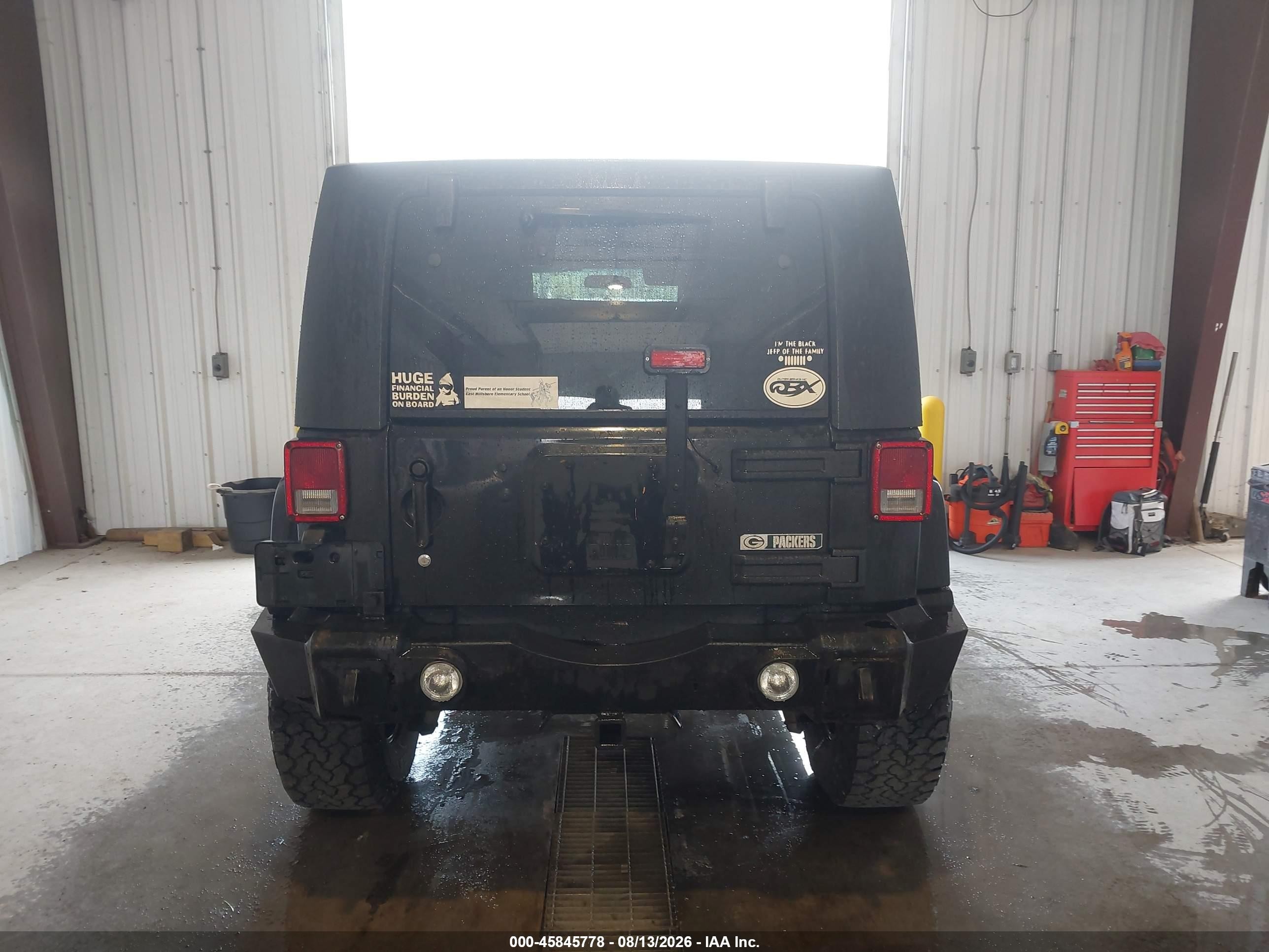 2008 Jeep Wrangler Unlimited Sahara Черный vin: 1J8GA59158L592955