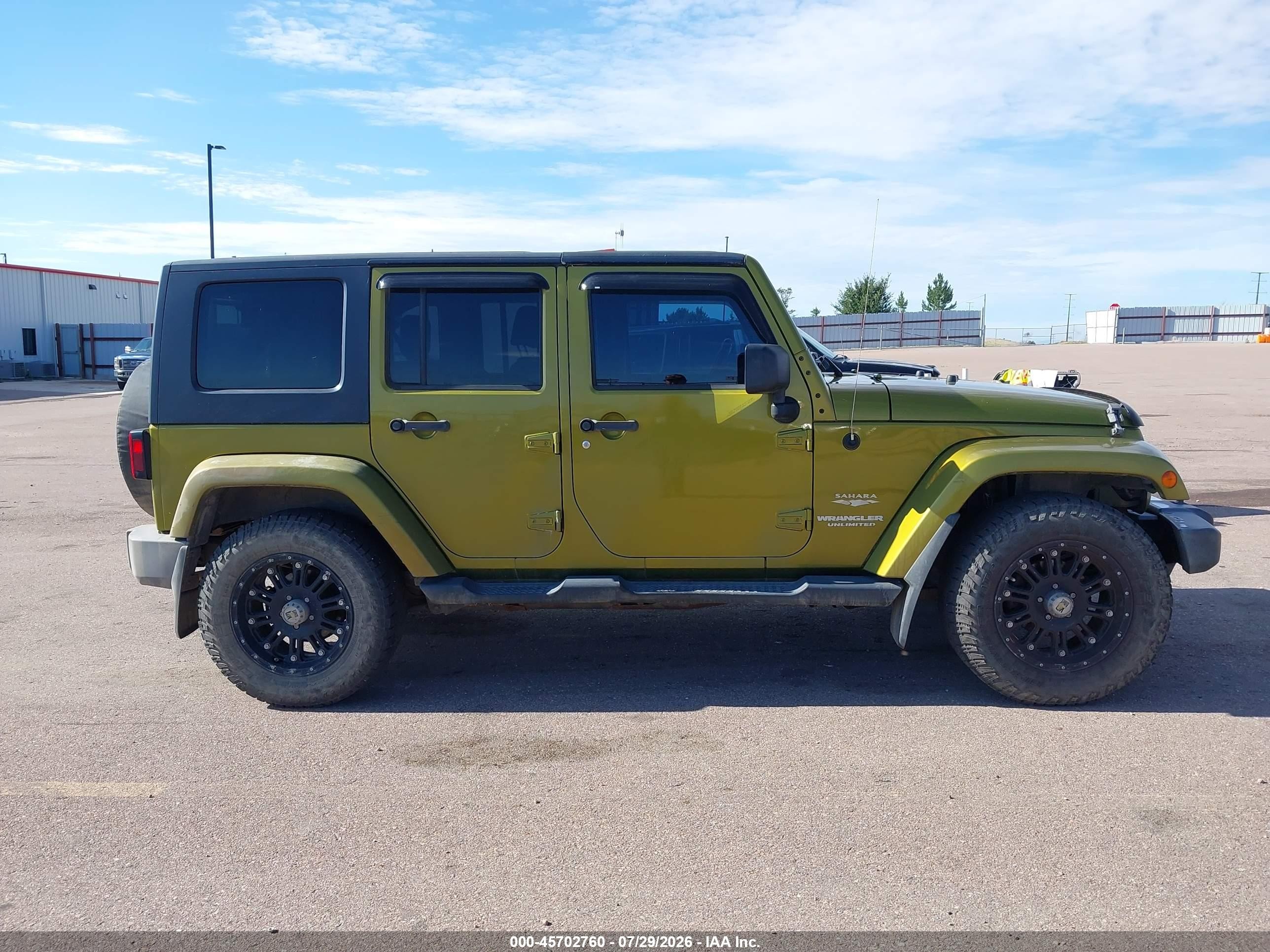 2008 Jeep Wrangler Unlimited Sahara Green vin: 1J8GA59168L599302