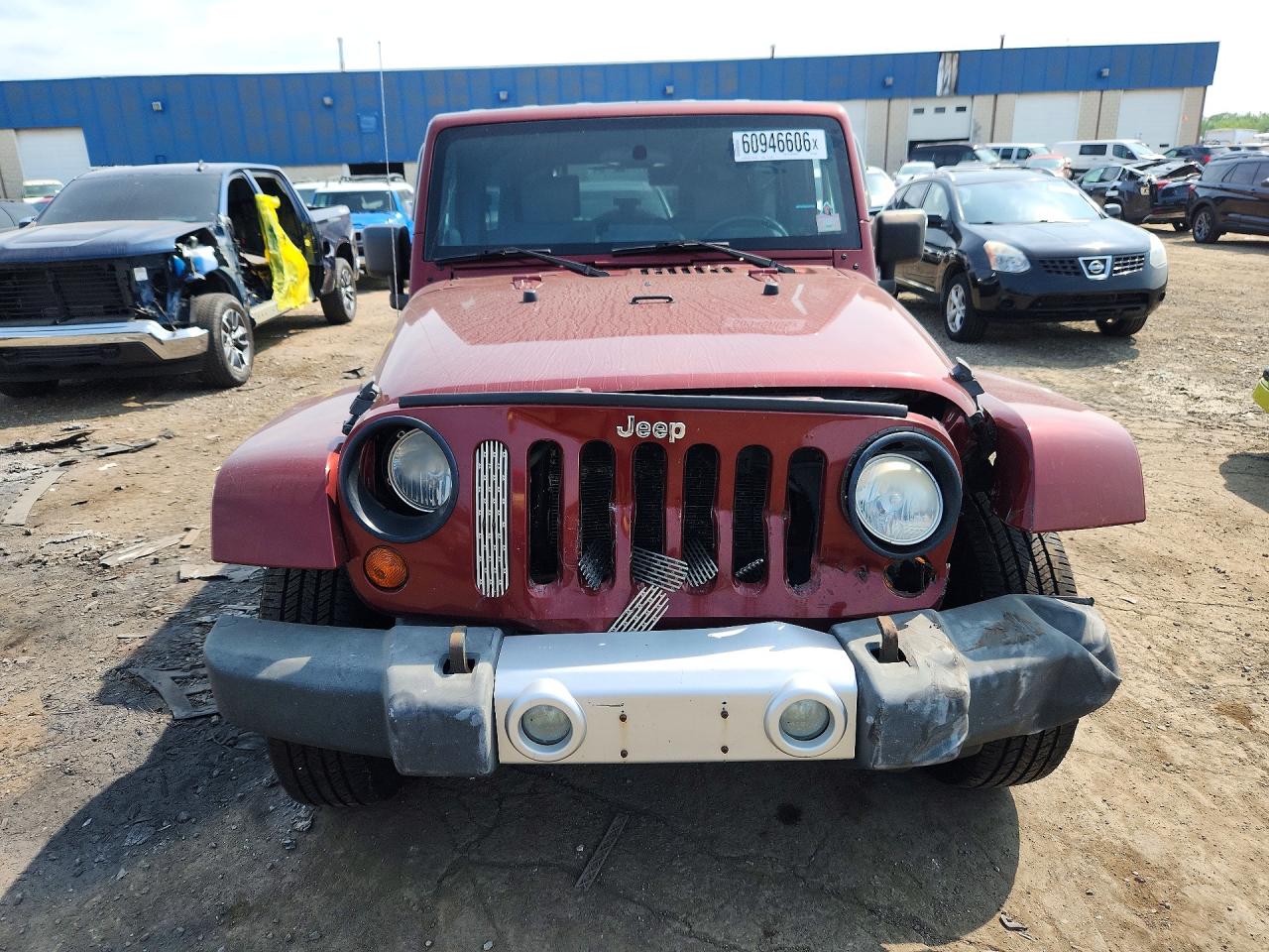 2008 Jeep Wrangler Unlimited Sahara Red vin: 1J8GA59188L614334