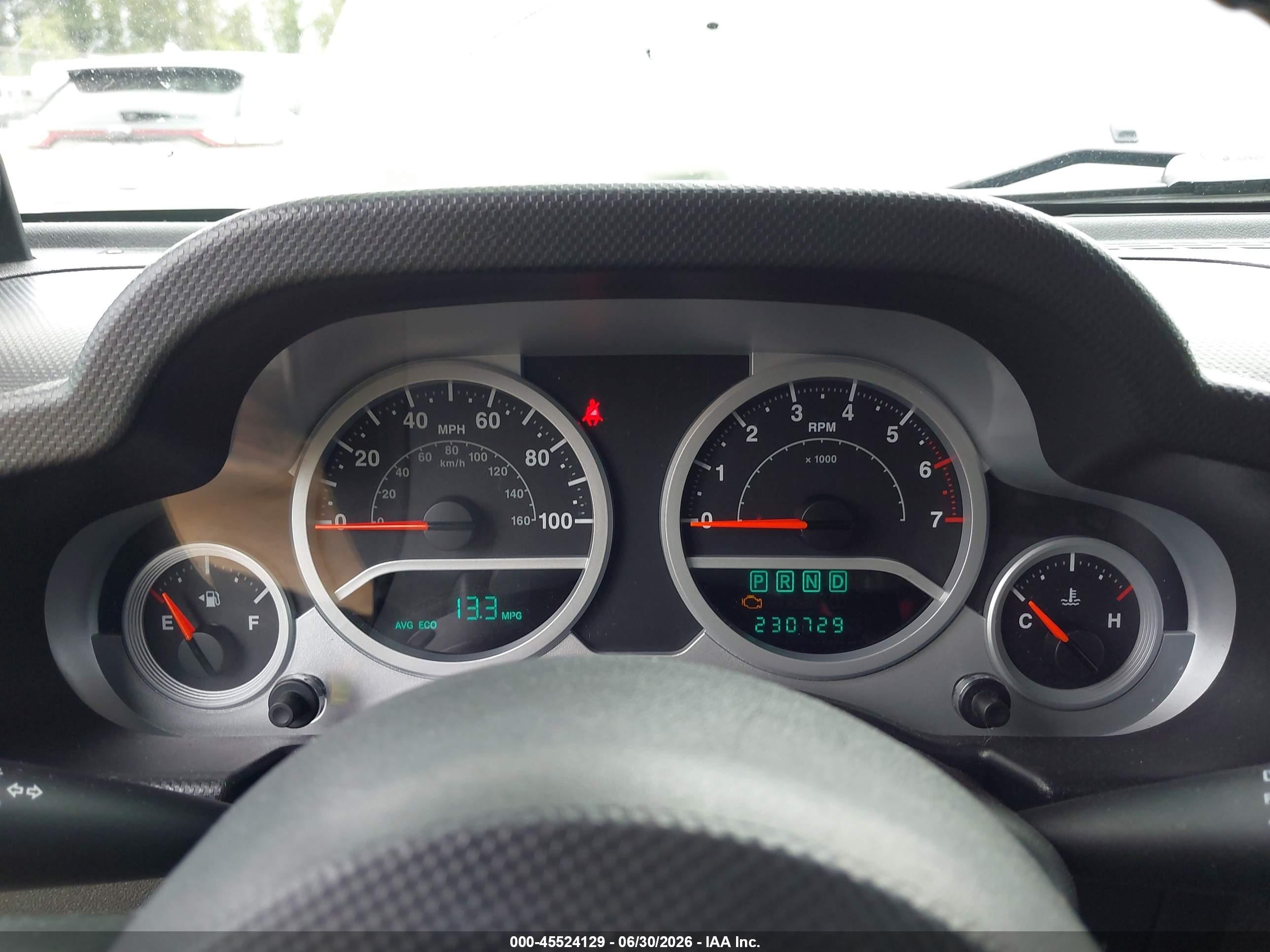 2007 Jeep Wrangler Unlimited Sahara Green vin: 1J8GA59197L189401