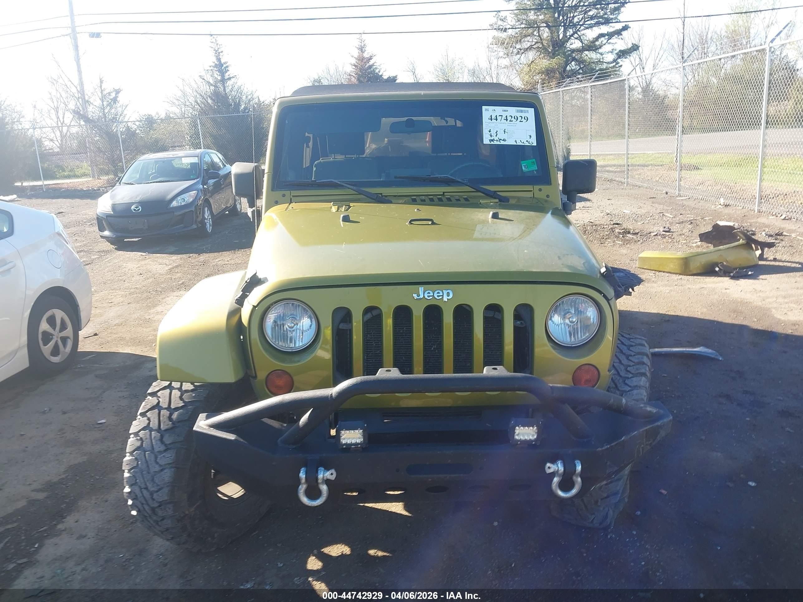 2008 Jeep Wrangler Unlimited Sahara Green vin: 1J8GA59198L577813