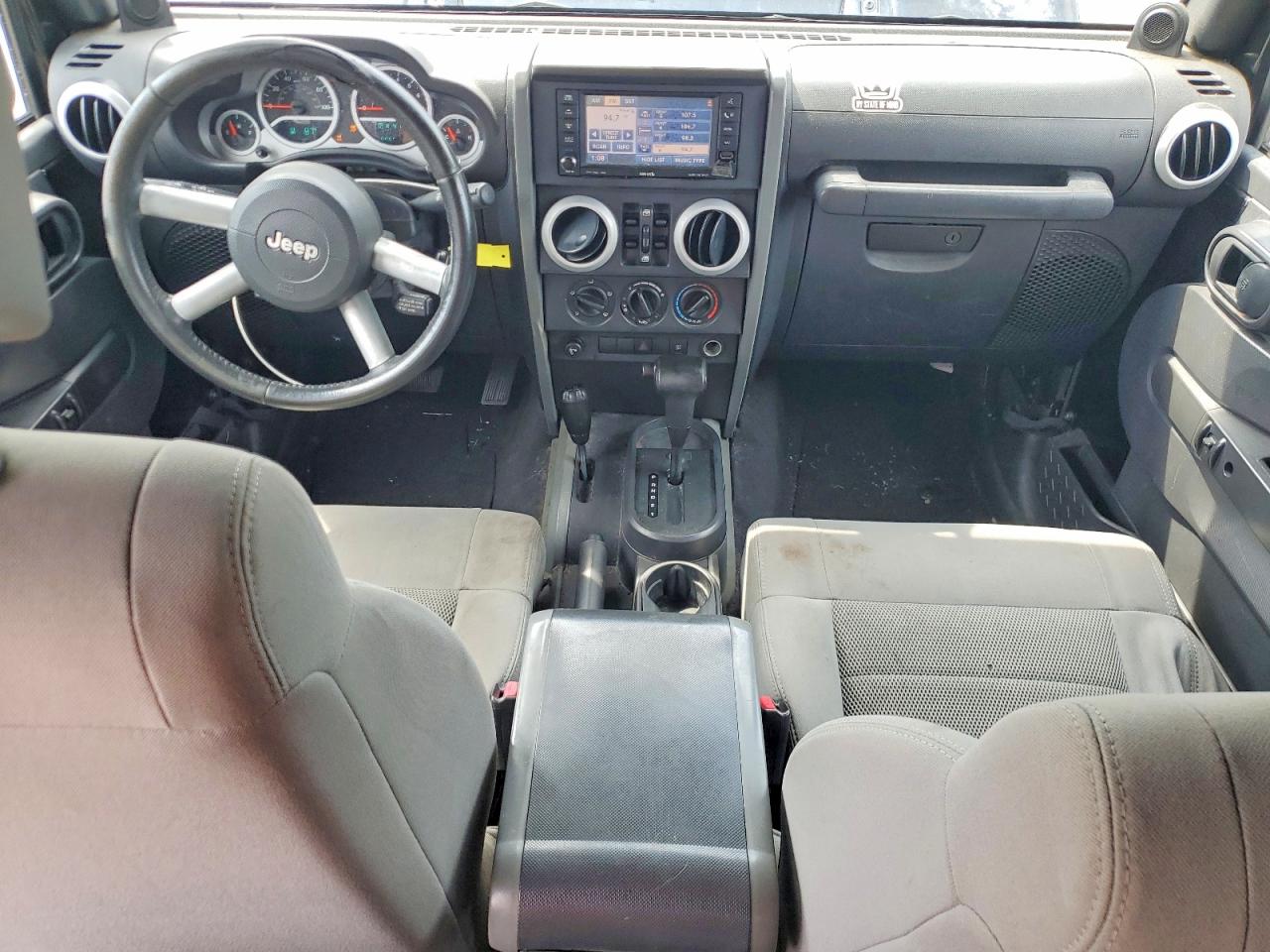2008 Jeep Wrangler Unlimited Sahara Black vin: 1J8GA591X8L576086