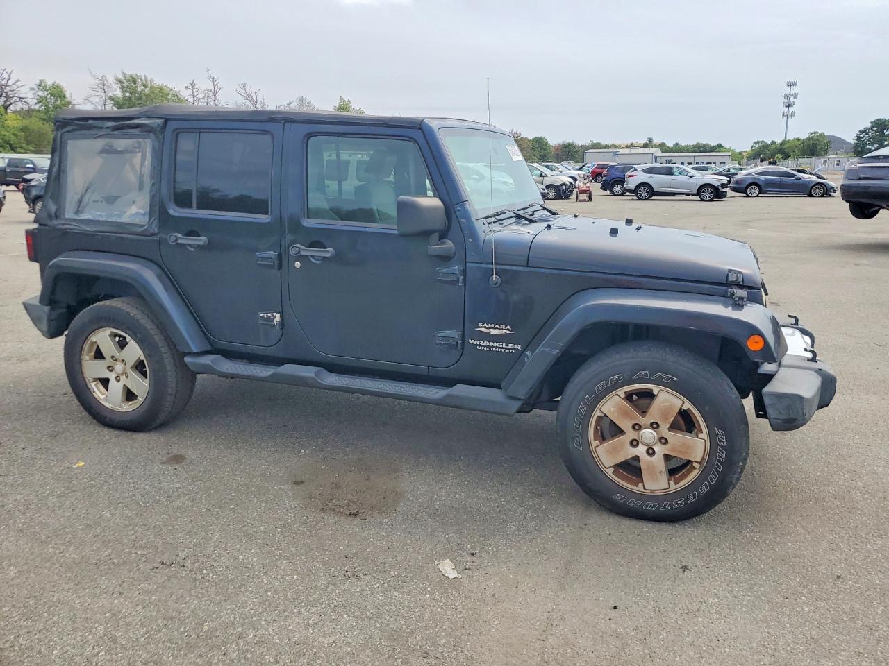 2008 Jeep Wrangler Unlimited Sahara Black vin: 1J8GA591X8L576086