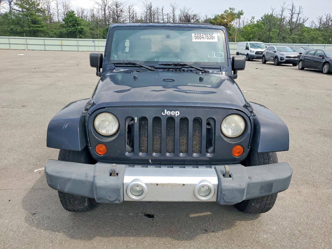 2008 Jeep Wrangler Unlimited Sahara Black vin: 1J8GA591X8L576086