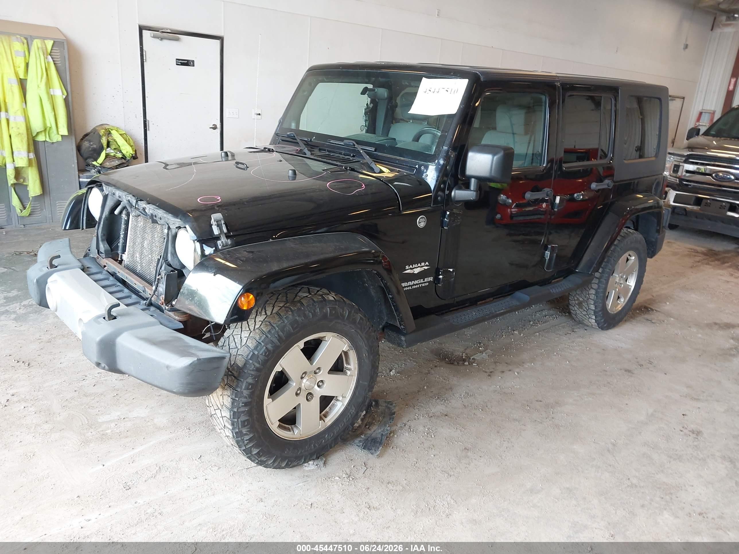 2008 Jeep Wrangler Unlimited Sahara Black vin: 1J8GA591X8L633676