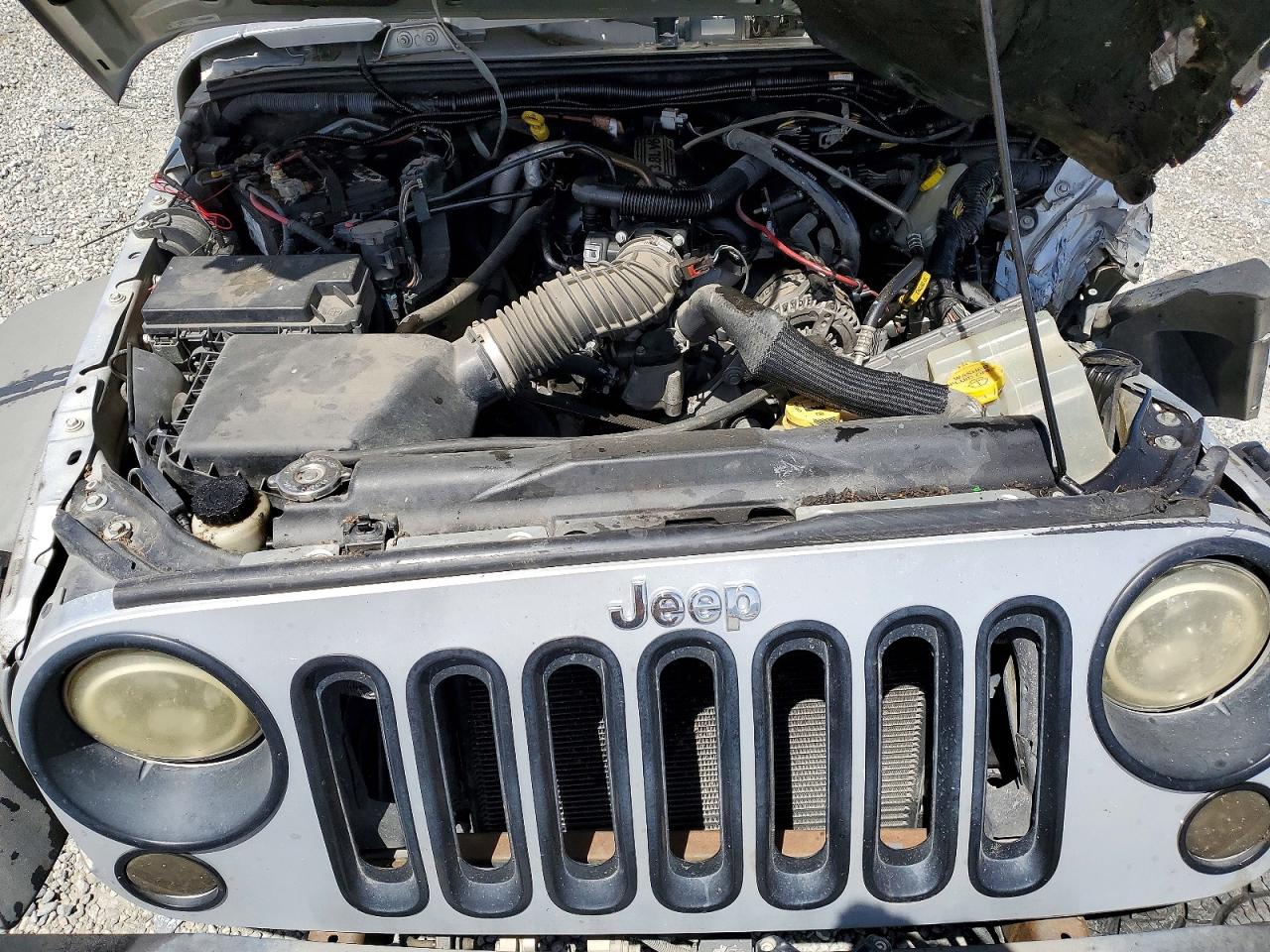 2007 Jeep Wrangler Rubicon Silver vin: 1J8GA69197L166657