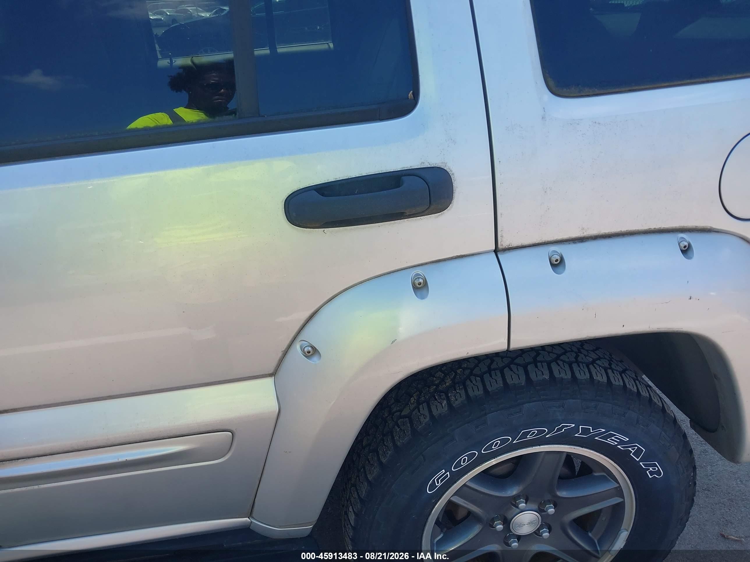 2002 Jeep Liberty Renegade Silver vin: 1J8GK38K02W348602