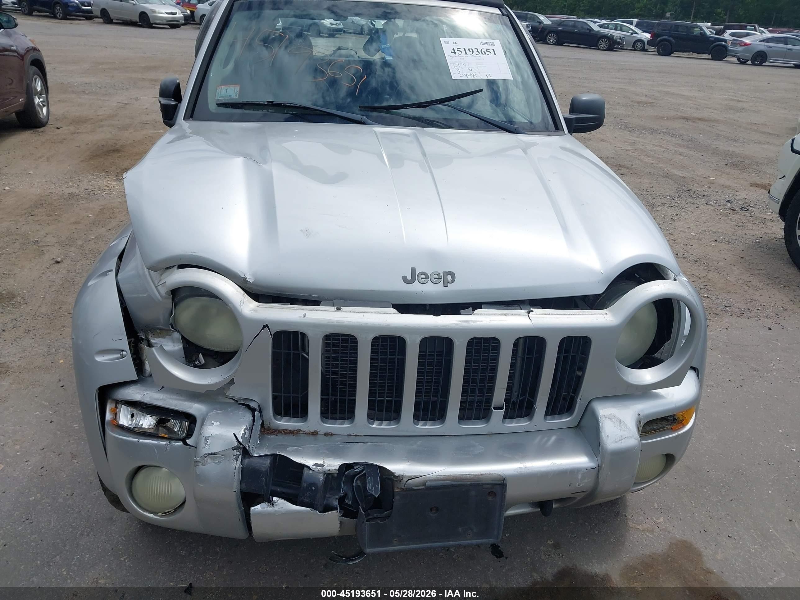 2004 Jeep Liberty Renegade Silver vin: 1J8GL38K84W156294