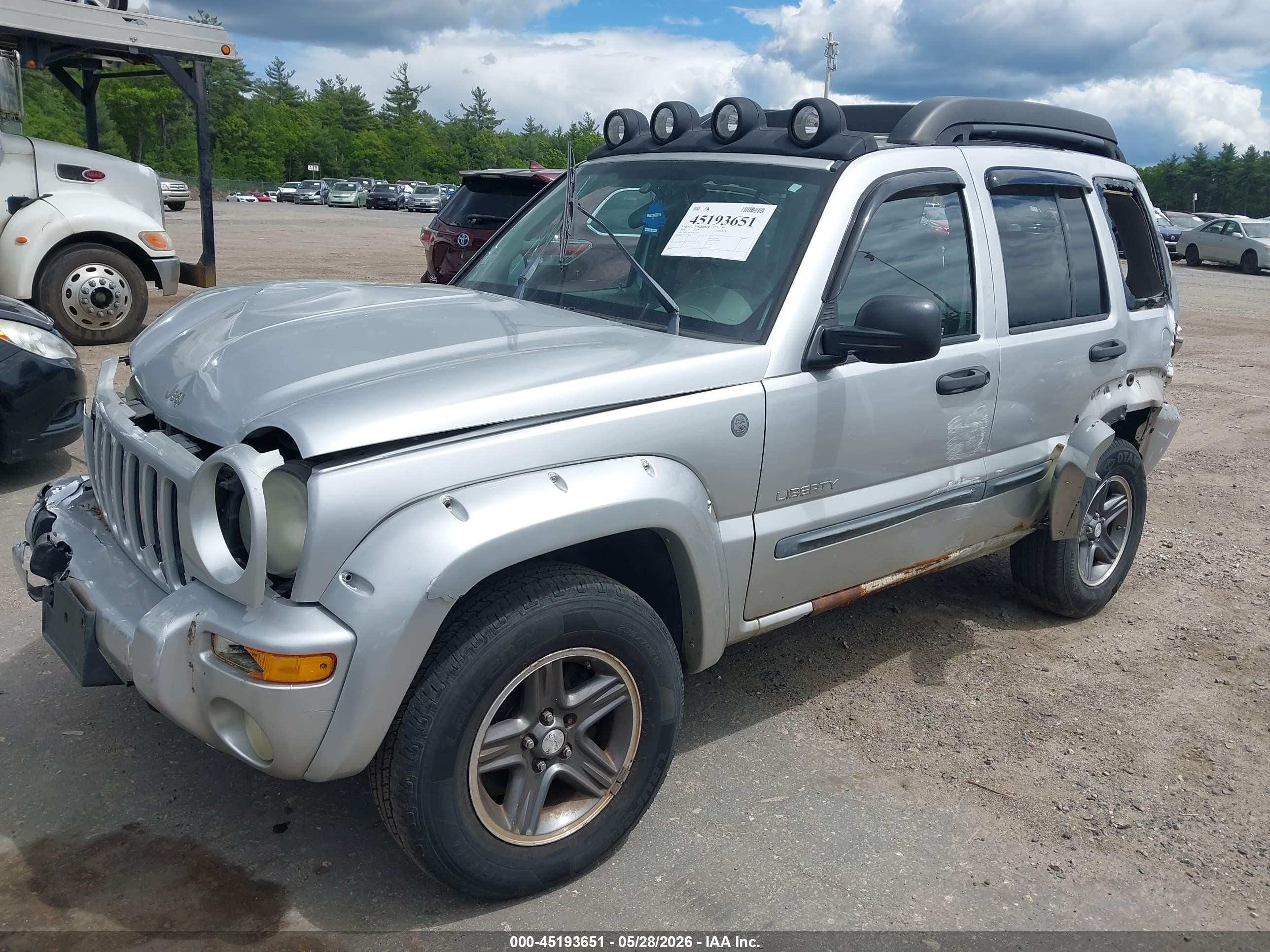 2004 Jeep Liberty Renegade Silver vin: 1J8GL38K84W156294