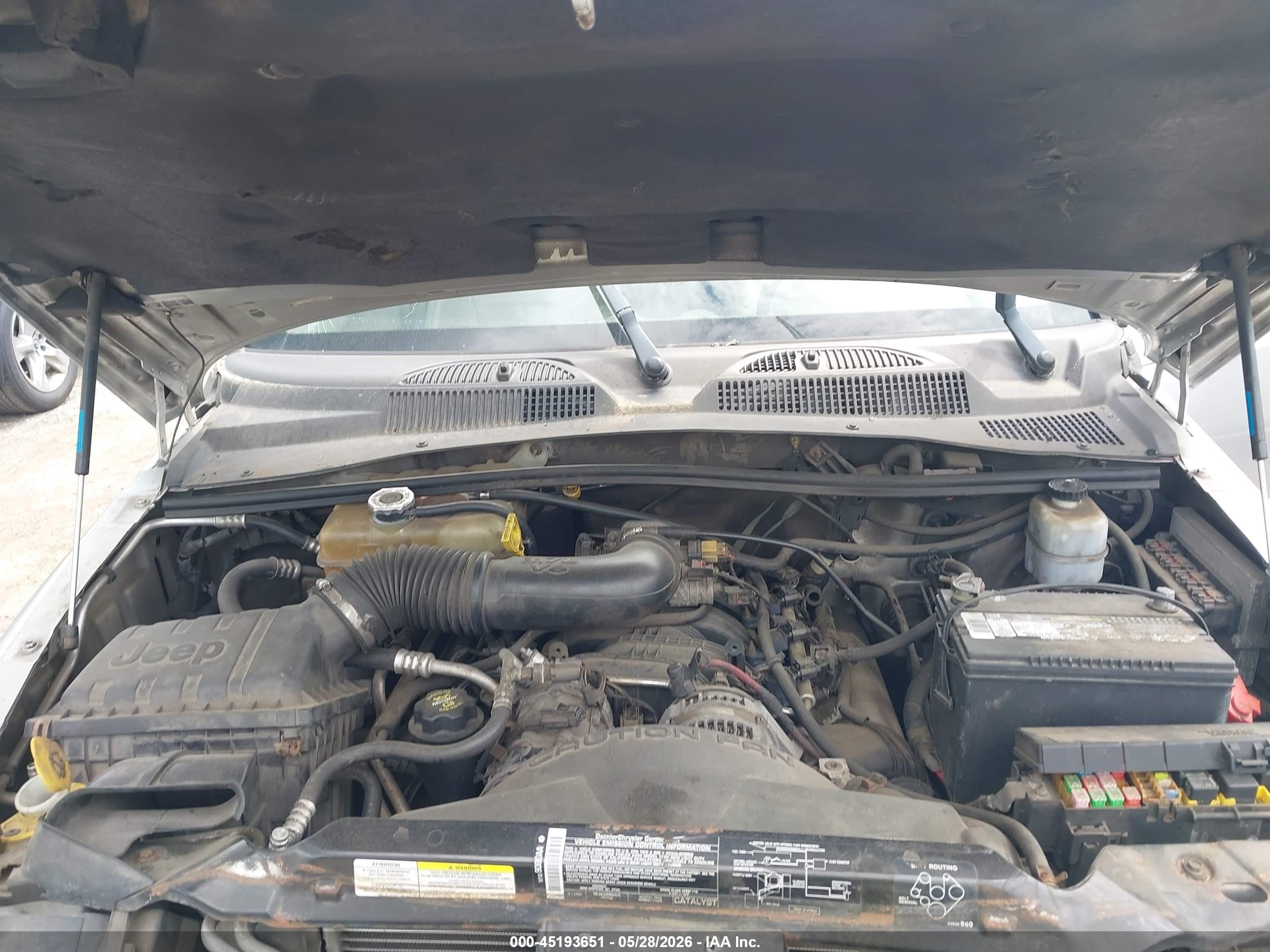 2004 Jeep Liberty Renegade Silver vin: 1J8GL38K84W156294