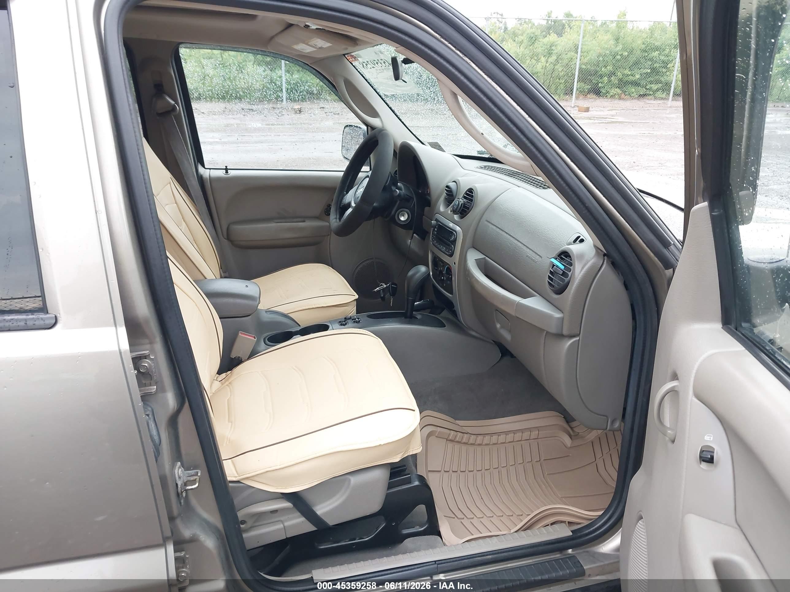 2006 Jeep Liberty Sport Gold vin: 1J8GL48K06W228016