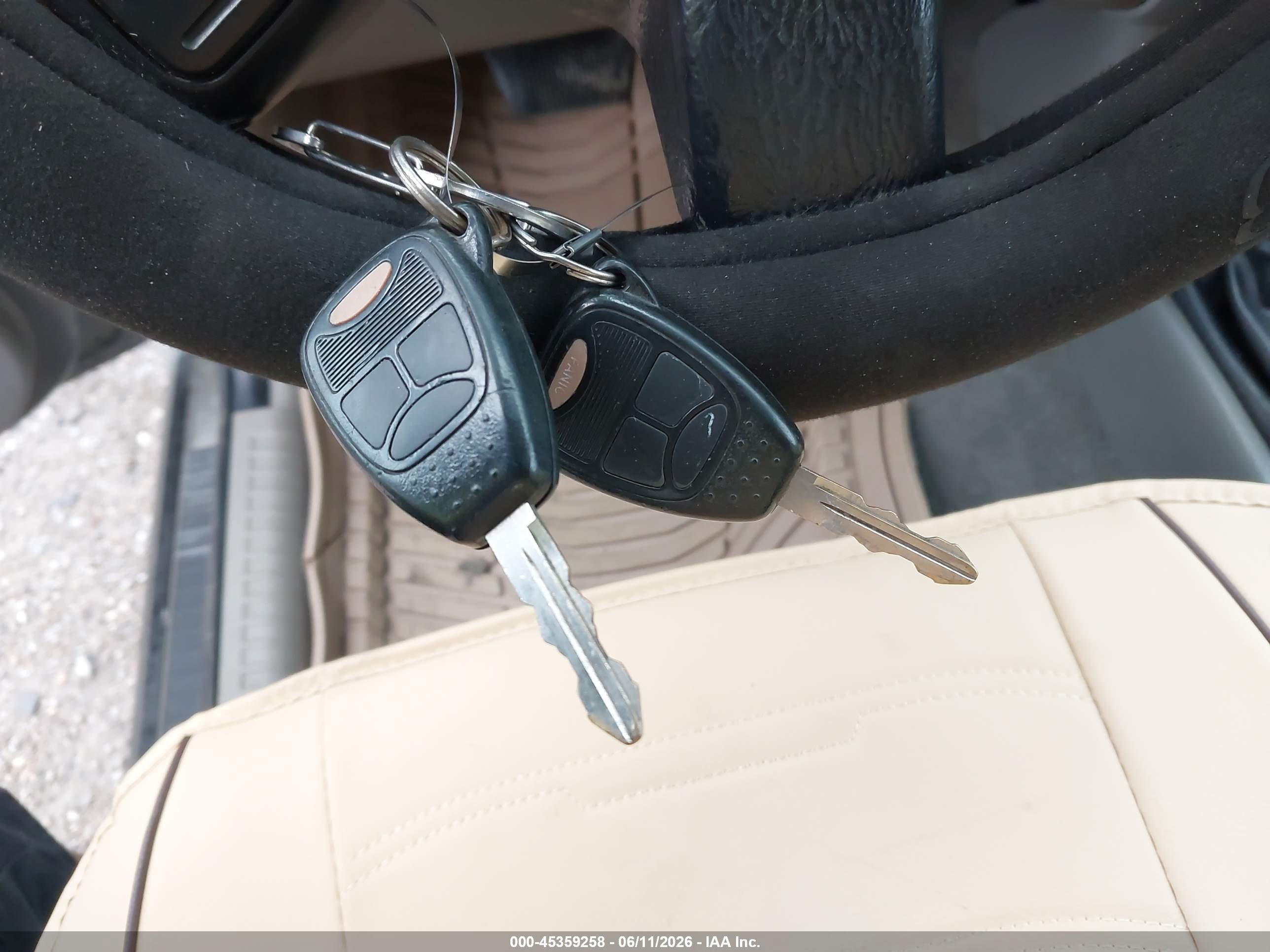 2006 Jeep Liberty Sport Gold vin: 1J8GL48K06W228016