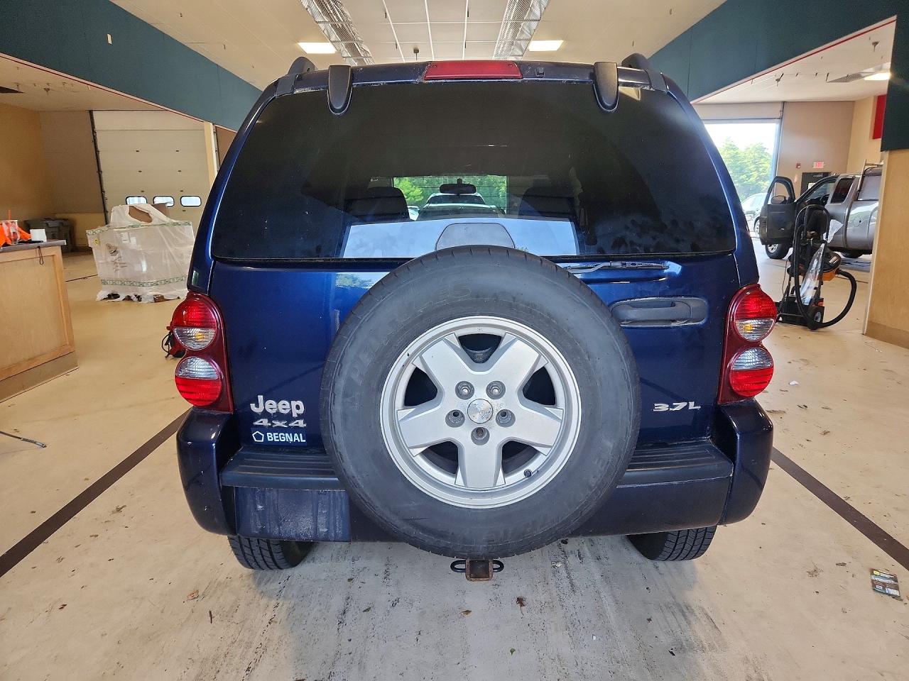 2006 Jeep Liberty Sport Синий vin: 1J8GL48K16W211743