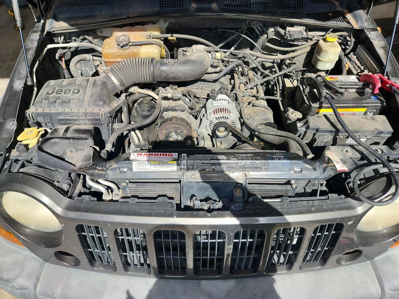 2005 Jeep Liberty Sport Серый vin: 1J8GL48K55W538810