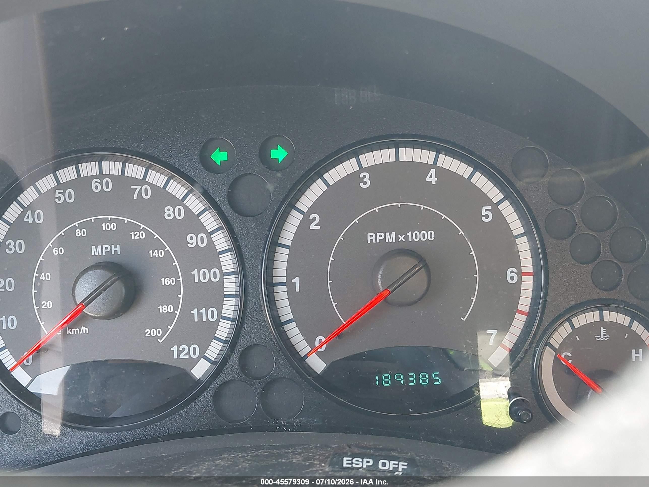 2006 Jeep Liberty Sport Red vin: 1J8GL48K56W176897