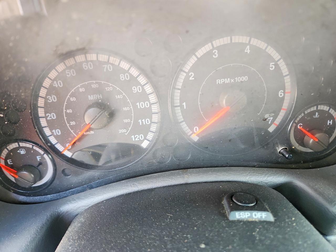 2007 Jeep Liberty Sport Серебряный vin: 1J8GL48K57W547493