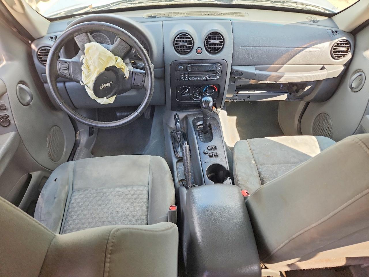 2007 Jeep Liberty Sport Серебряный vin: 1J8GL48K57W547493