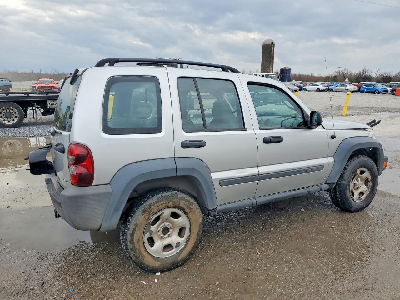 2007 Jeep Liberty Sport Silver vin: 1J8GL48K67W686371