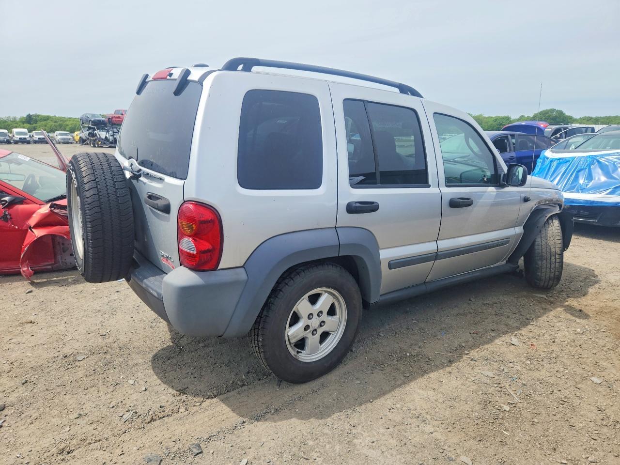 2005 Jeep Liberty Sport Silver vin: 1J8GL48K95W663650