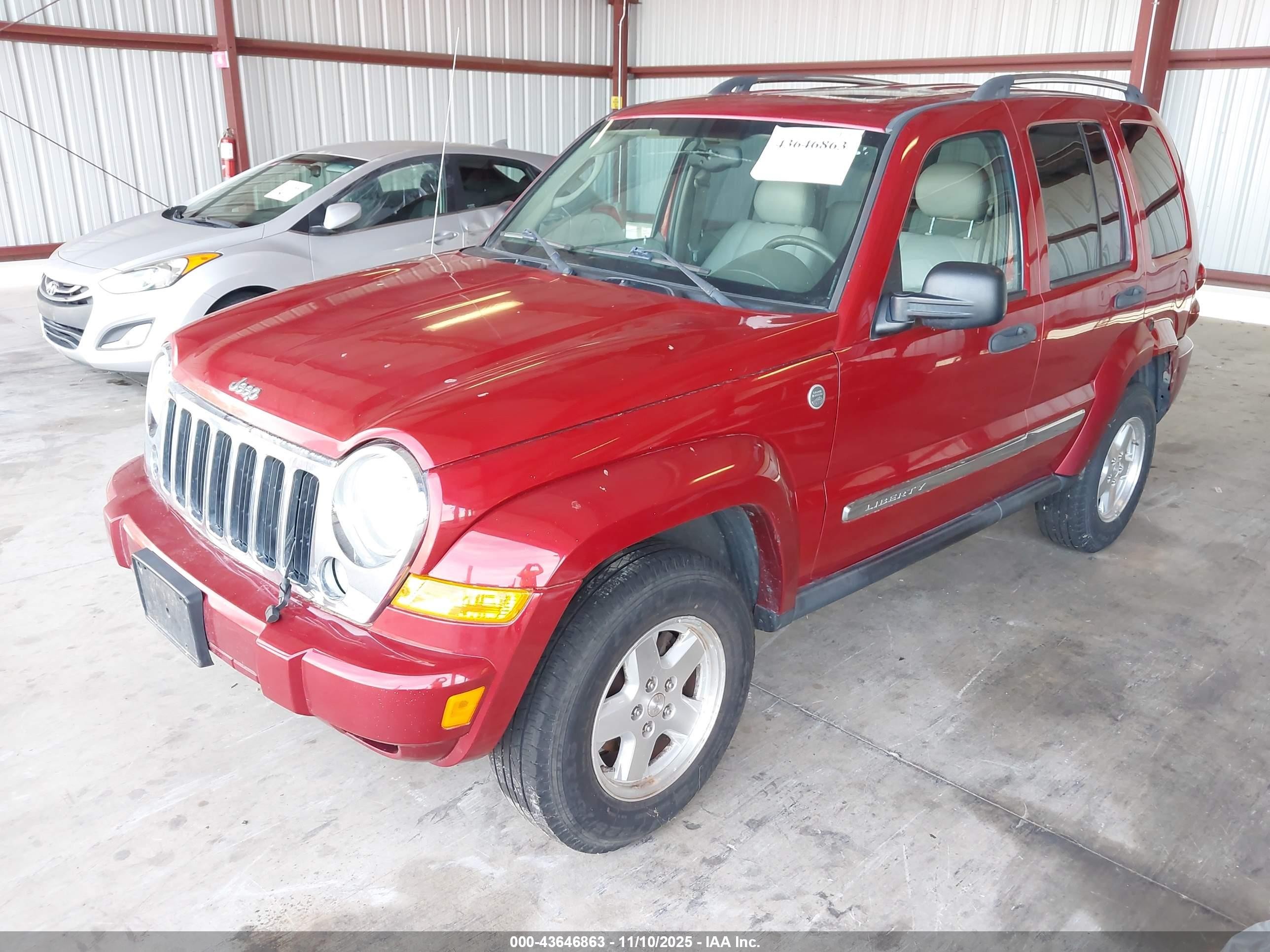 2005 Jeep Liberty Limited Edition Red vin: 1J8GL58595W681792