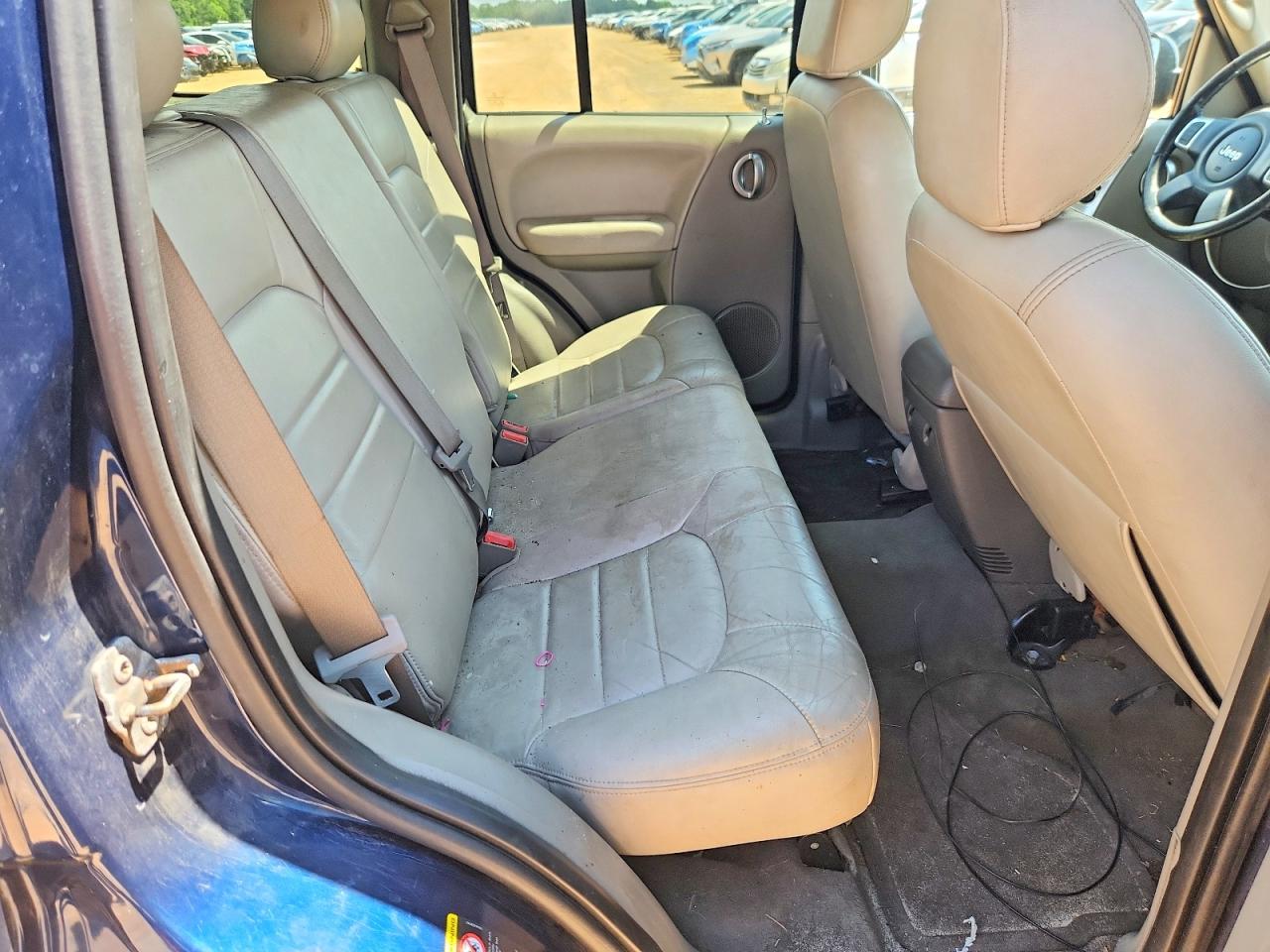 2003 Jeep Liberty Limited Blue vin: 1J8GL58K33W677529