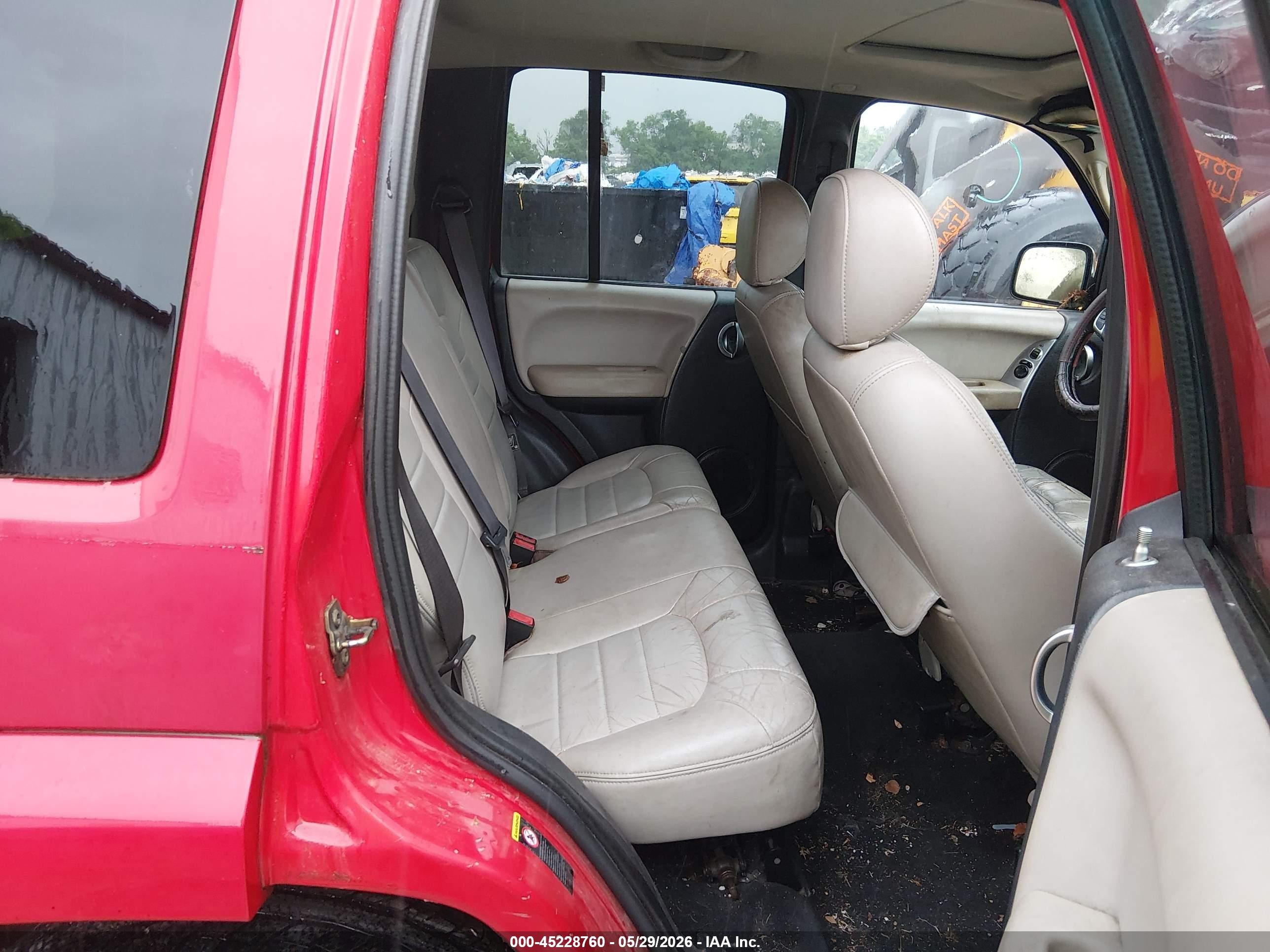 2003 Jeep Liberty Limited Edition Red vin: 1J8GL58K43W568075