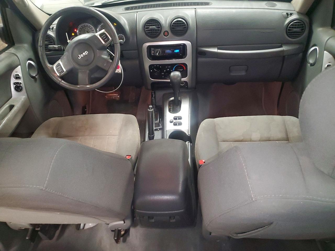 2005 Jeep Liberty Limited Silver vin: 1J8GL58K95W684598