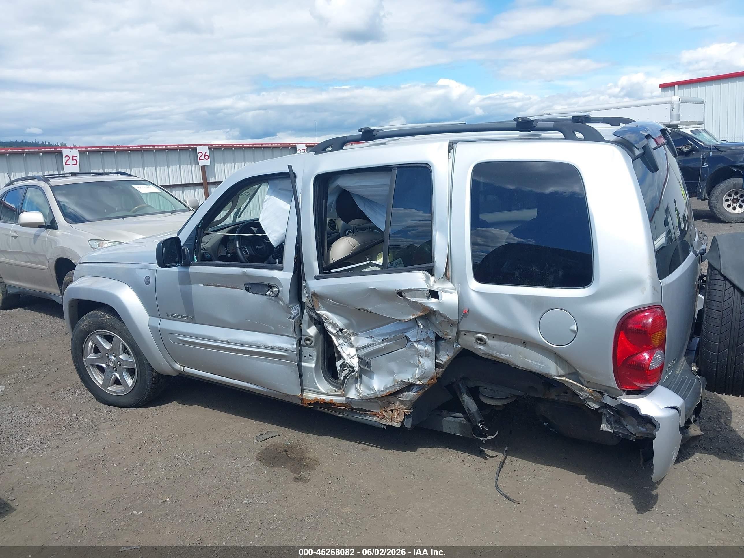 2004 Jeep Liberty Limited Edition Silver vin: 1J8GL58KX4W323668