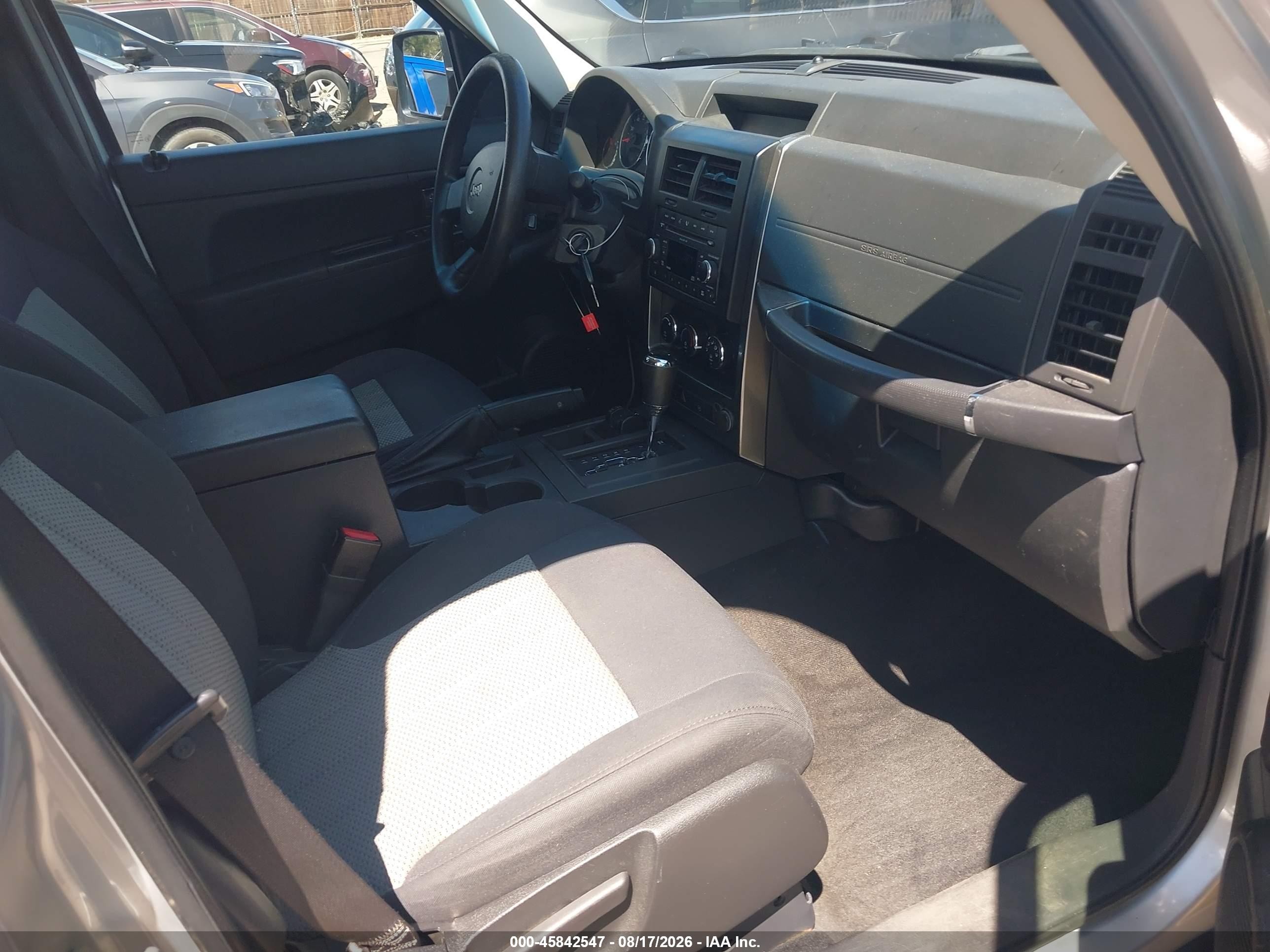 2009 Jeep Liberty Sport Silver vin: 1J8GN28K09W512930