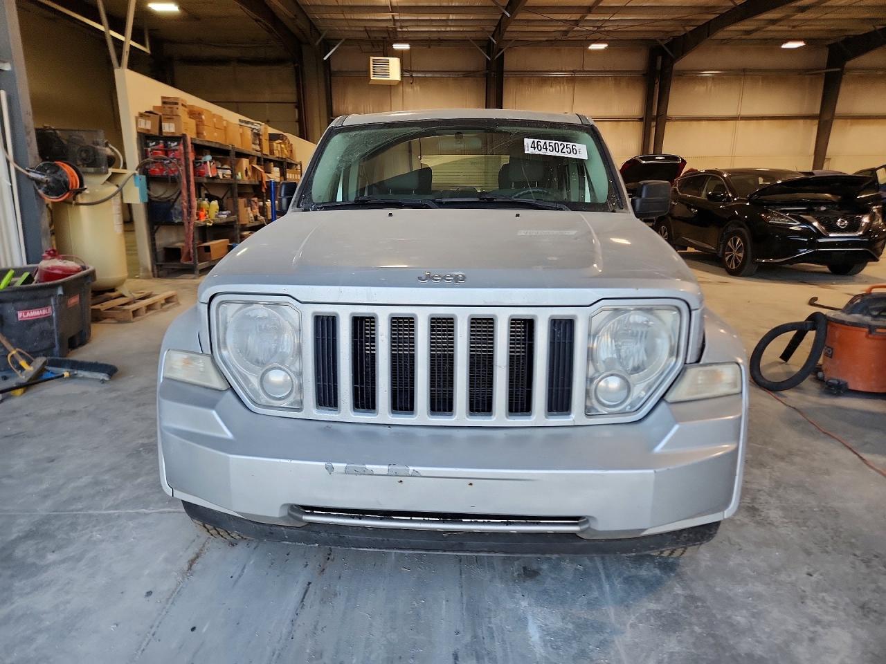 2008 Jeep Liberty Sport Silver vin: 1J8GN28K28W174963