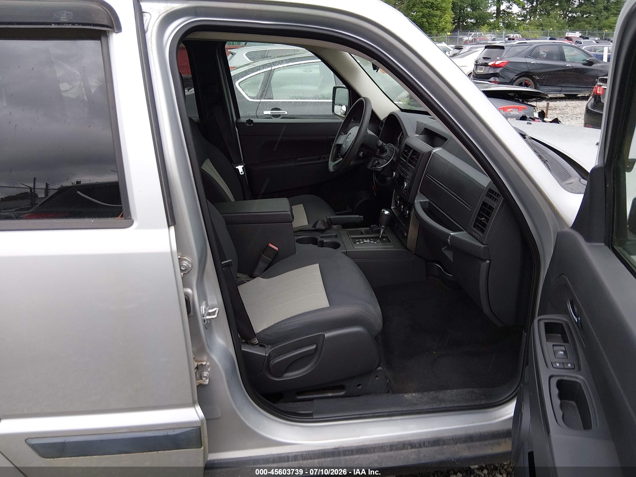 2009 Jeep Liberty Sport Silver vin: 1J8GN28K29W514775