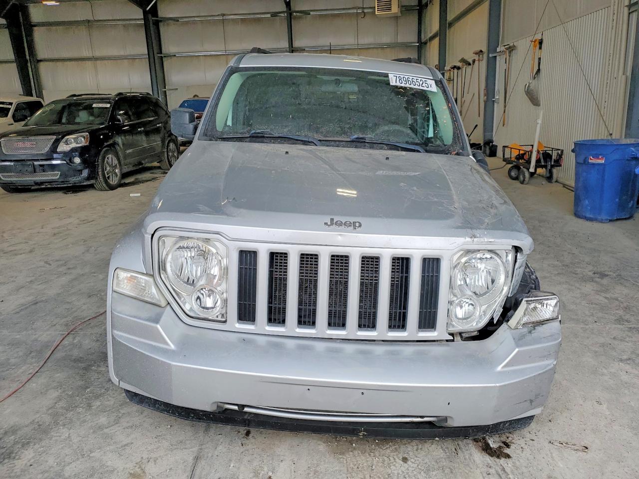 2009 Jeep Liberty Sport Silver vin: 1J8GN28K29W540857