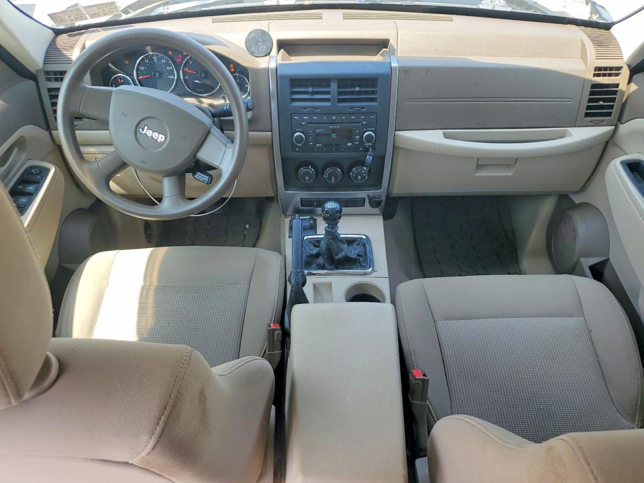 2008 Jeep Liberty Sport Silver vin: 1J8GN28K38W221305