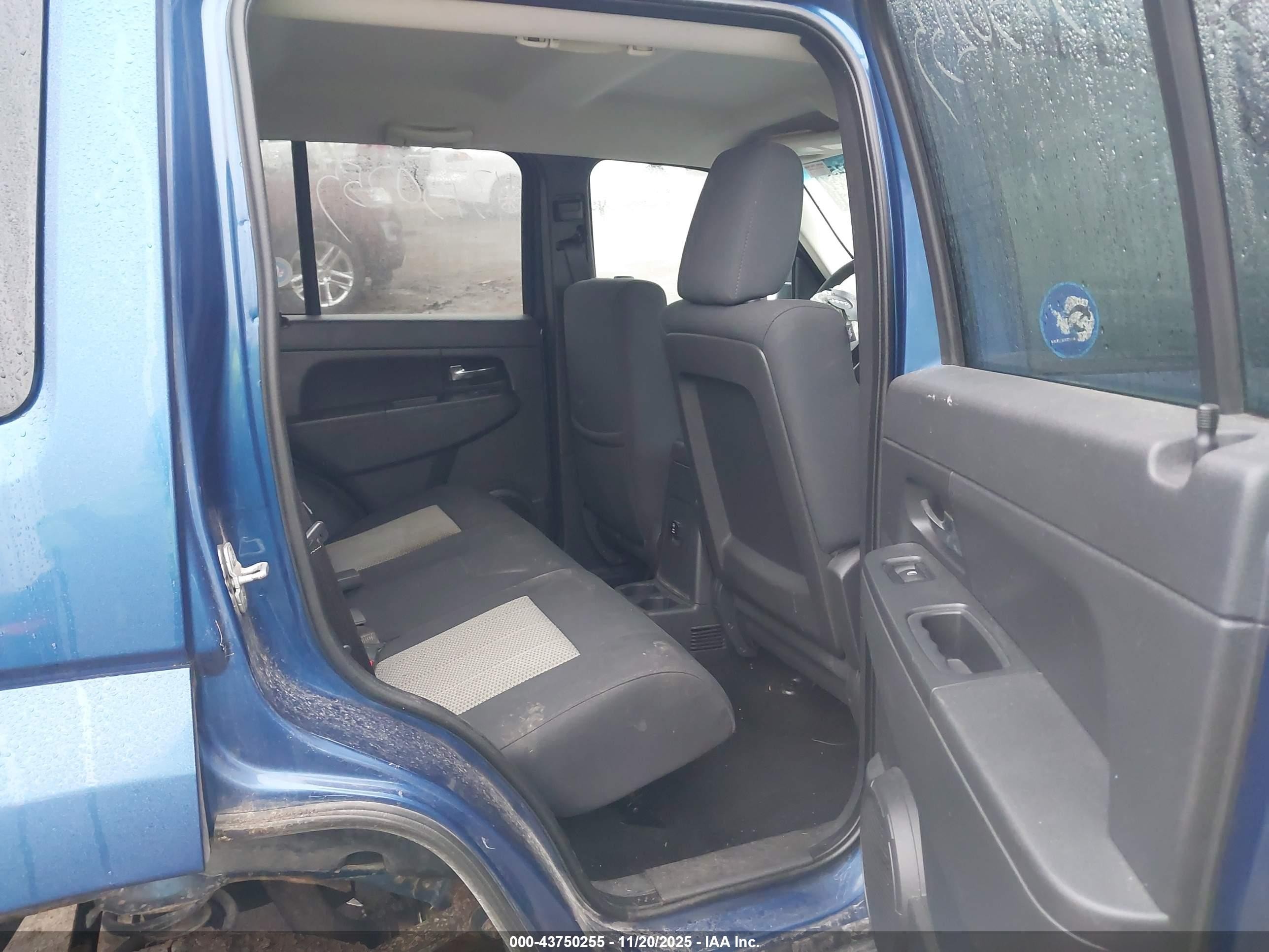 2009 Jeep Liberty Sport Blue vin: 1J8GN28K39W528202