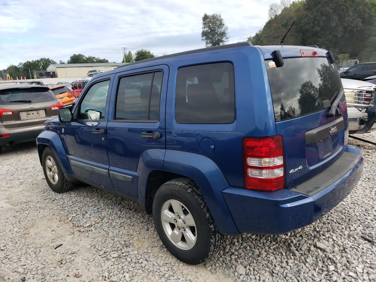 2009 Jeep Liberty Sport Синий vin: 1J8GN28K39W548224