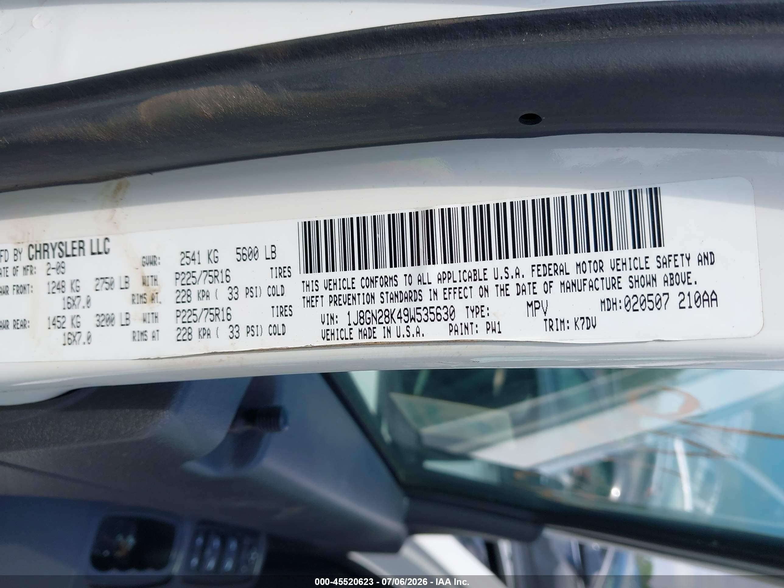 2009 Jeep Liberty Sport White vin: 1J8GN28K49W535630