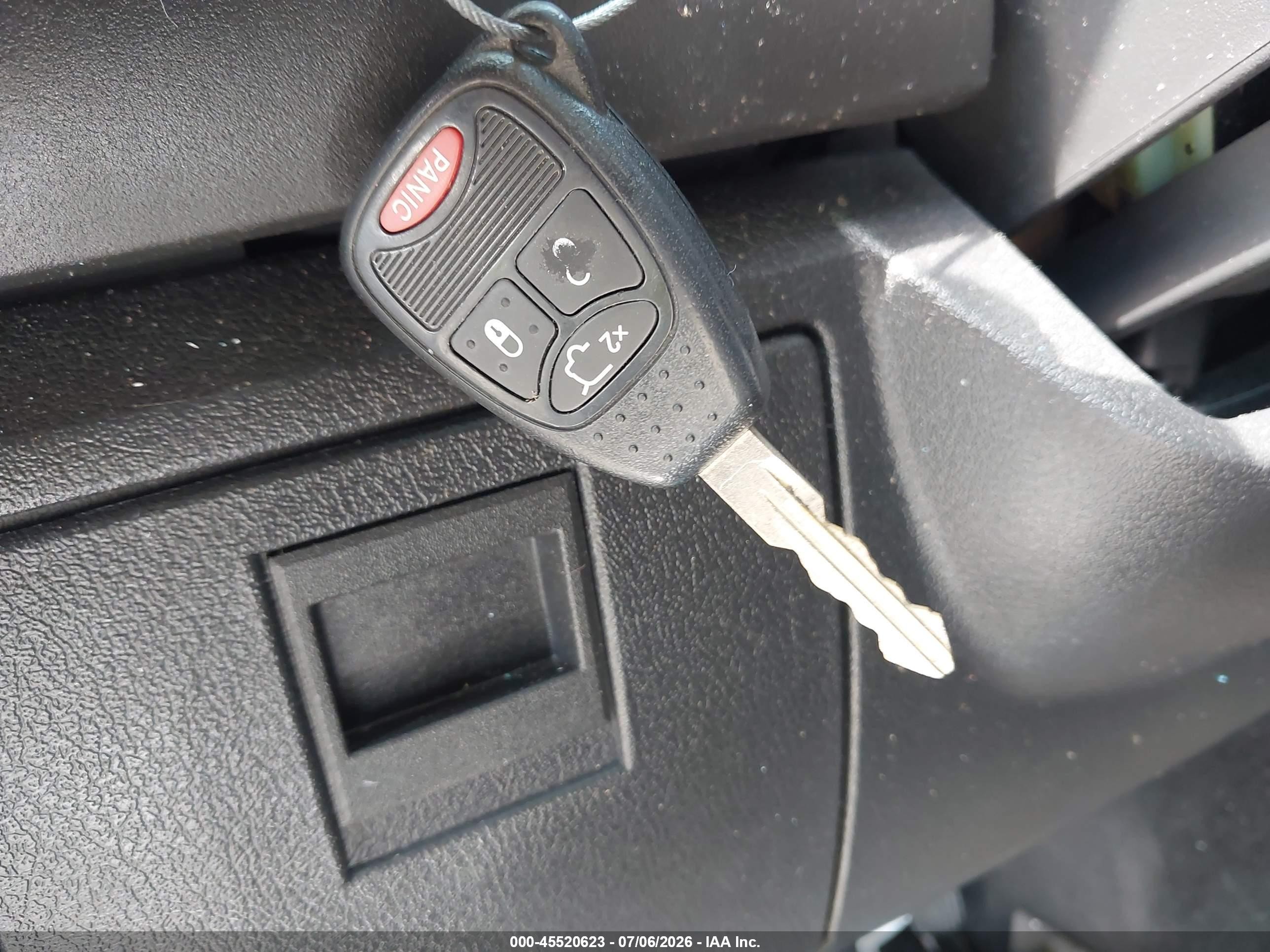 2009 Jeep Liberty Sport White vin: 1J8GN28K49W535630