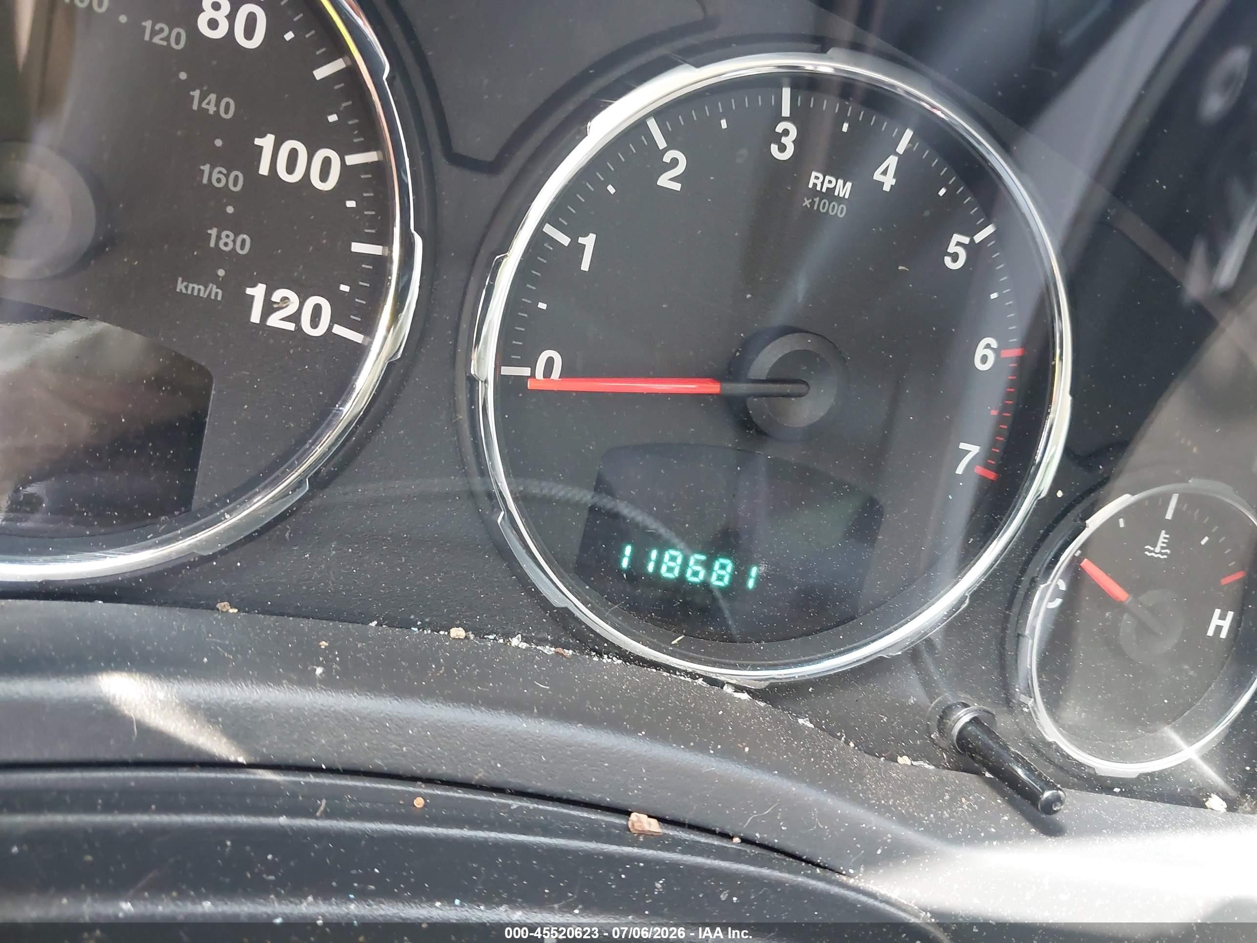 2009 Jeep Liberty Sport White vin: 1J8GN28K49W535630