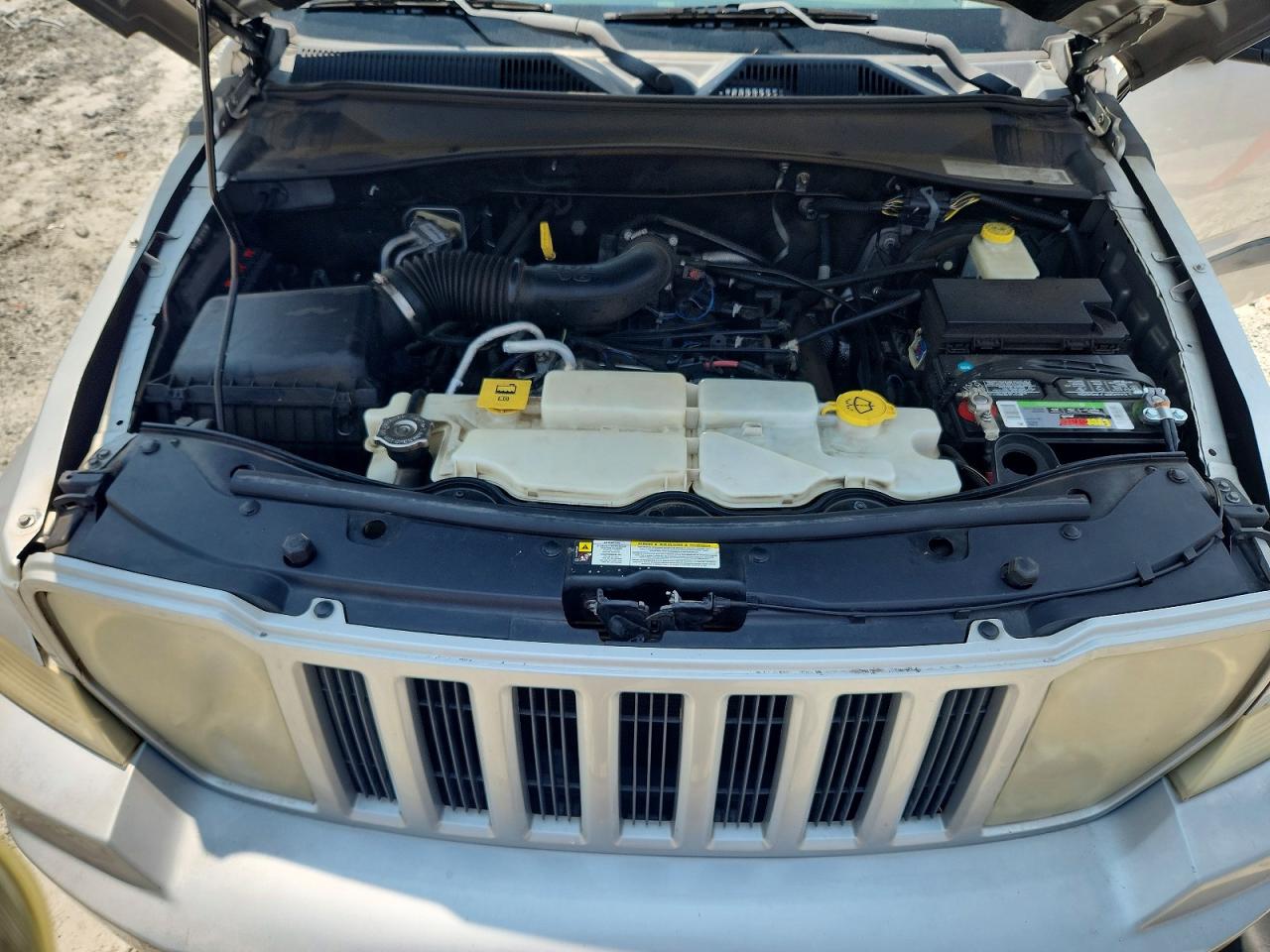 2009 Jeep Liberty Sport Silver vin: 1J8GN28K49W540813