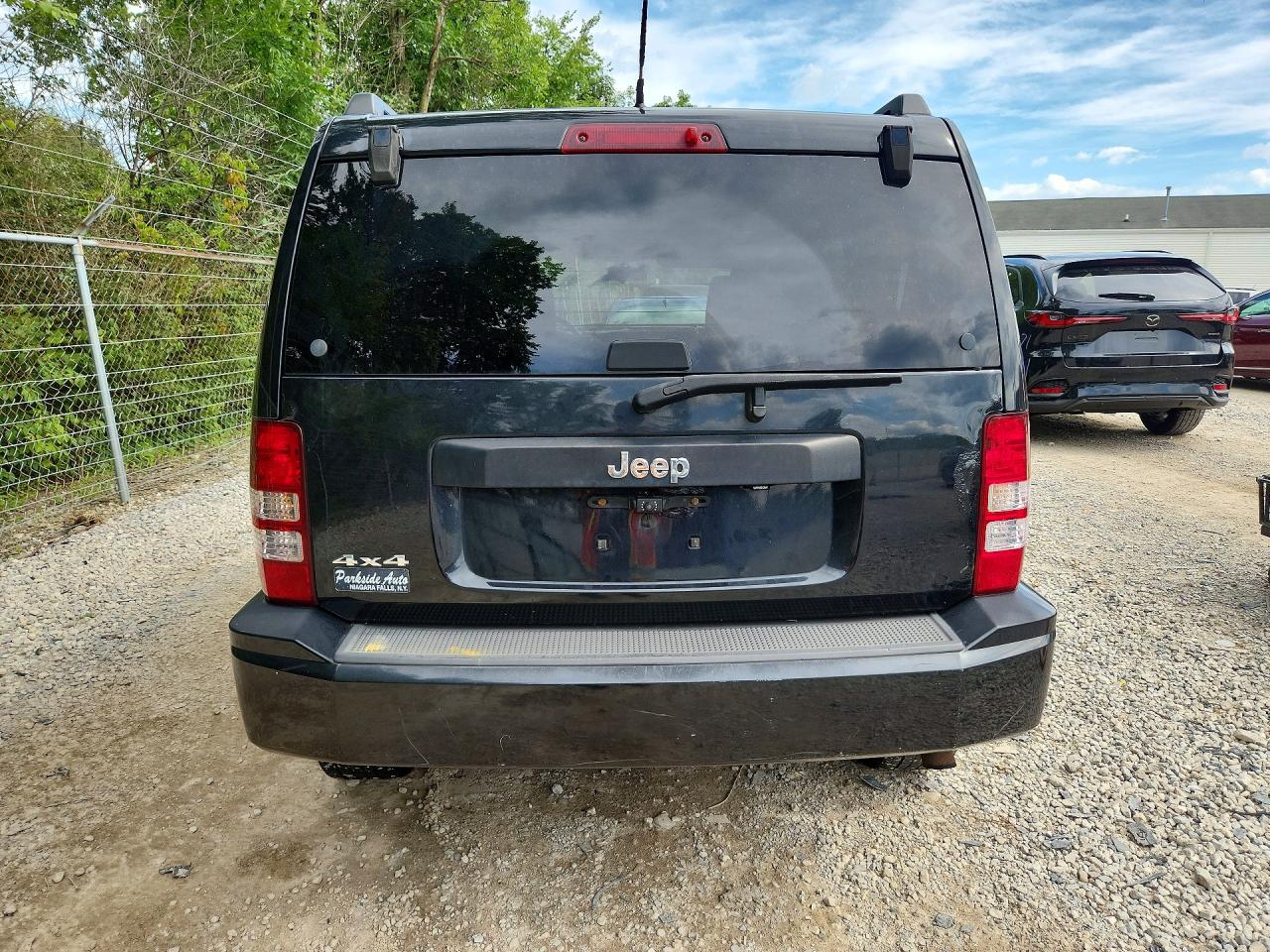 2009 Jeep Liberty Sport Black vin: 1J8GN28K69W542241