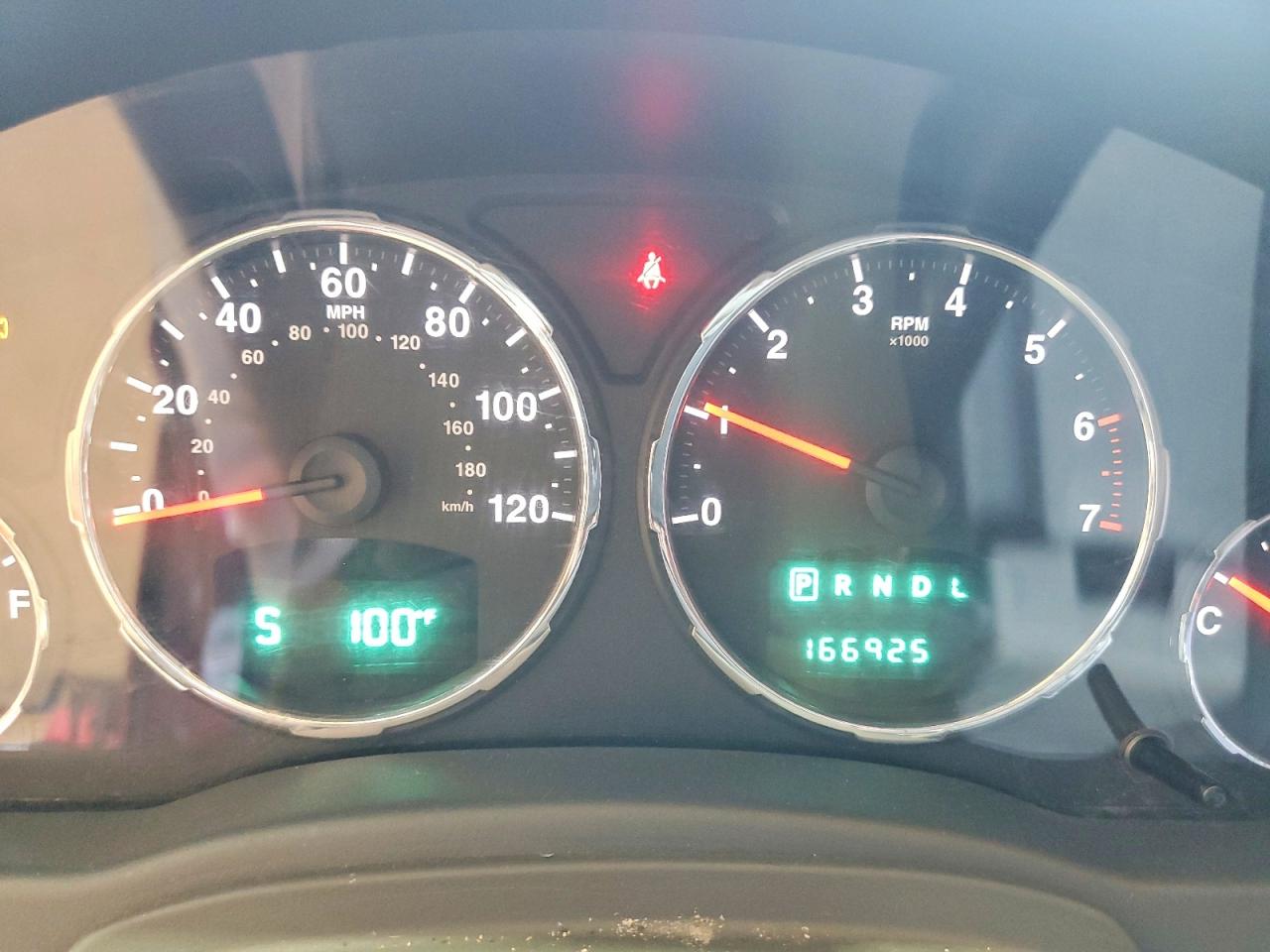 2008 Jeep Liberty Sport Burgundy vin: 1J8GN28K88W285758