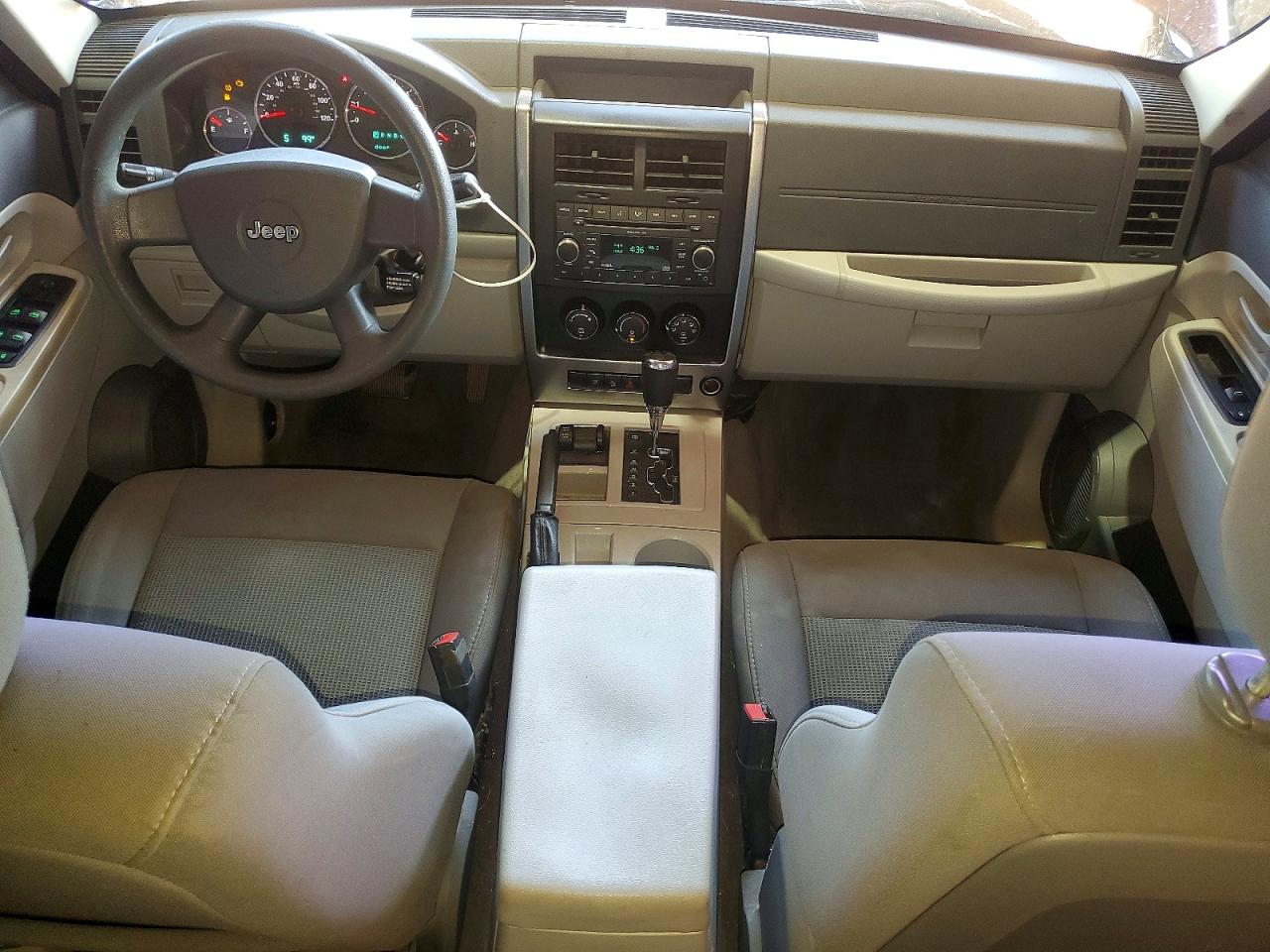 2008 Jeep Liberty Sport Burgundy vin: 1J8GN28K88W285758