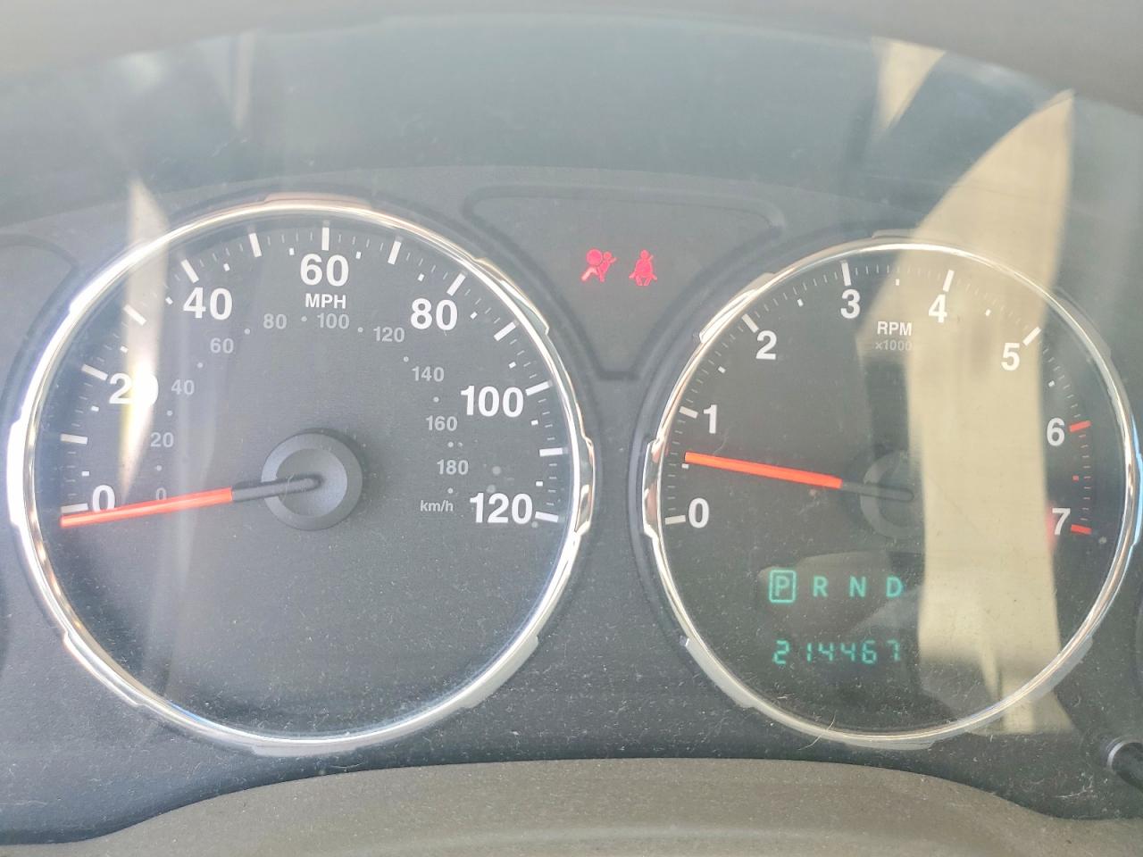 2009 Jeep Liberty Sport Серебряный vin: 1J8GN28K89W510018