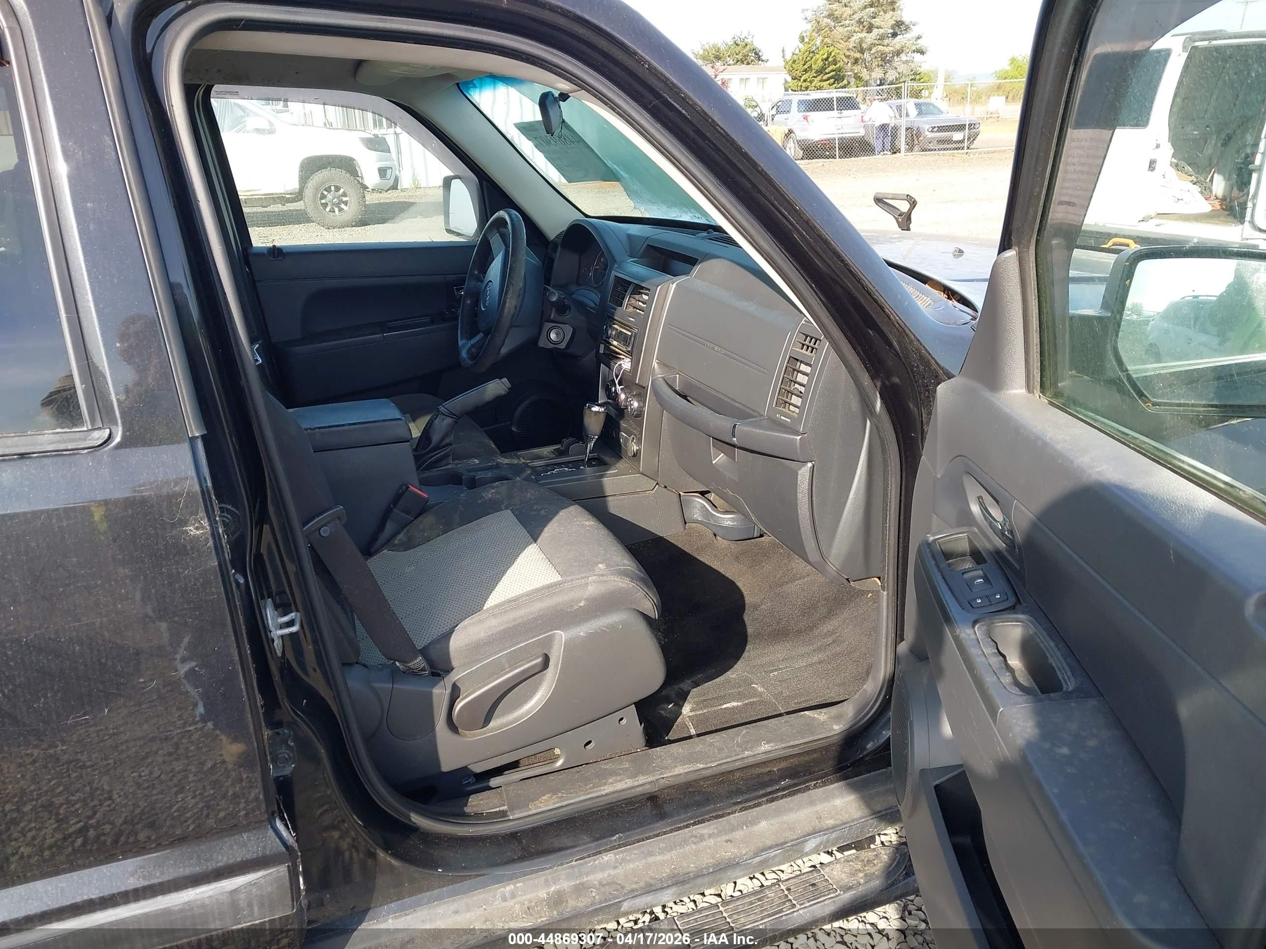 2009 Jeep Liberty Sport Черный vin: 1J8GN28K89W542239