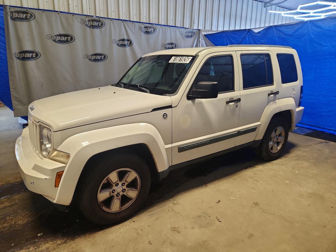 2009 Jeep Liberty Sport White vin: 1J8GN28K89W558621