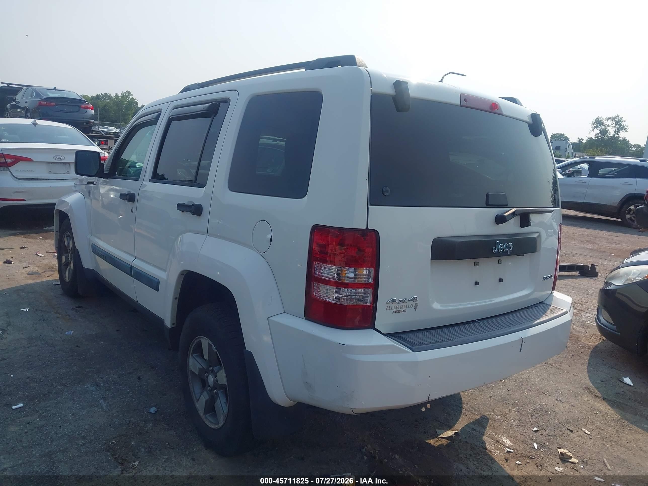 2008 Jeep Liberty Sport White vin: 1J8GN28K98W279015